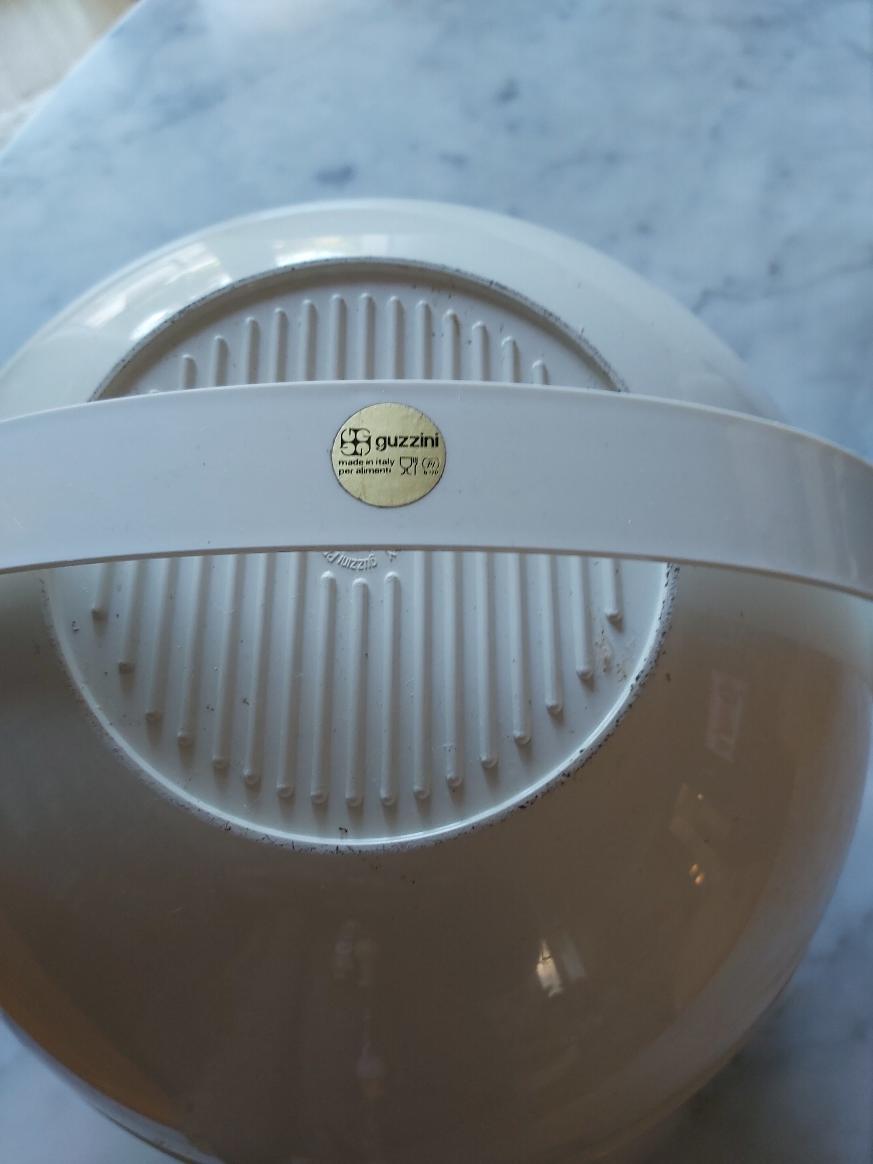 Guzzini picnic ball 70s