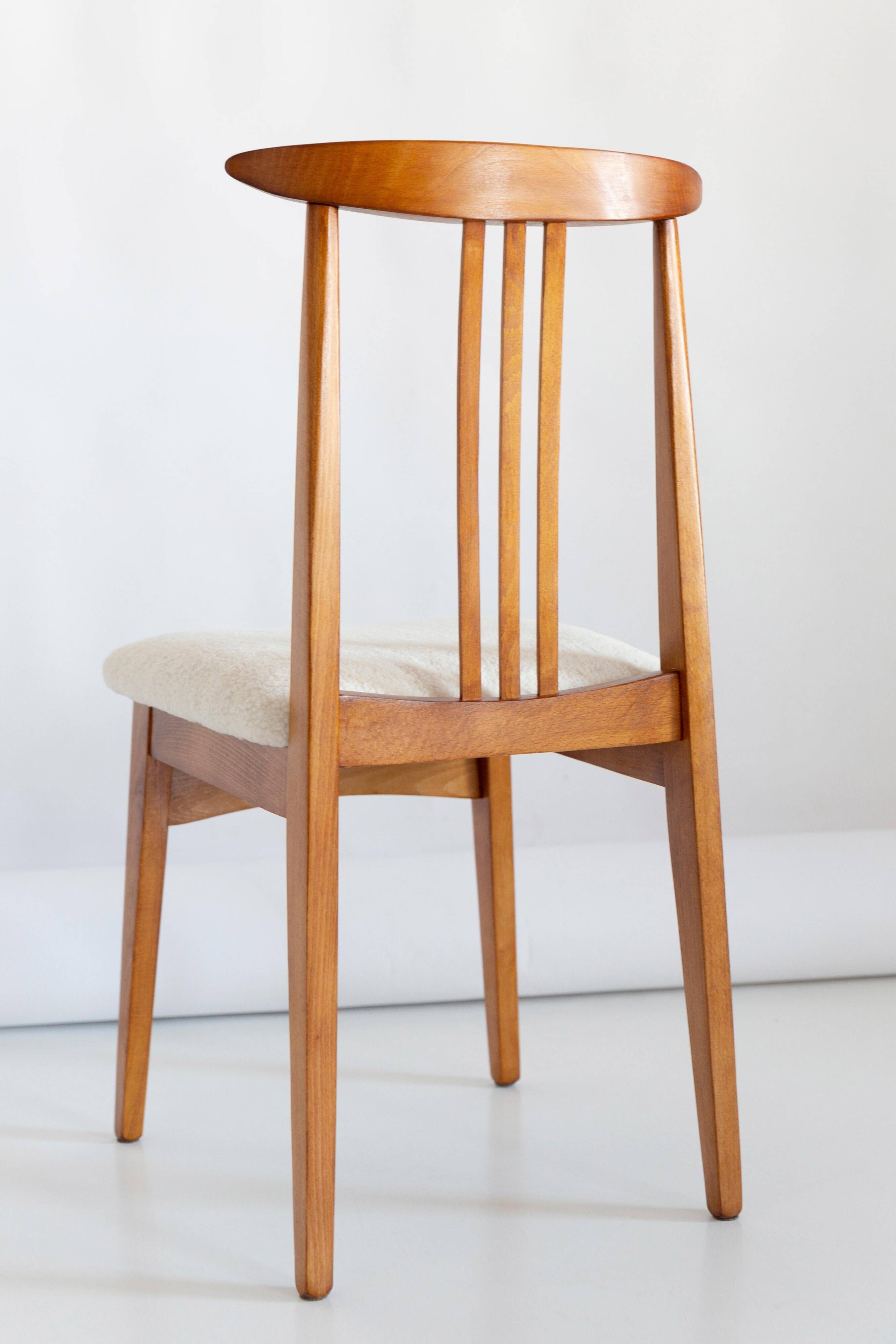 Light Bouclé Chair Mid-Century Modern, Design by M. Zielinski, Europe, 1960s