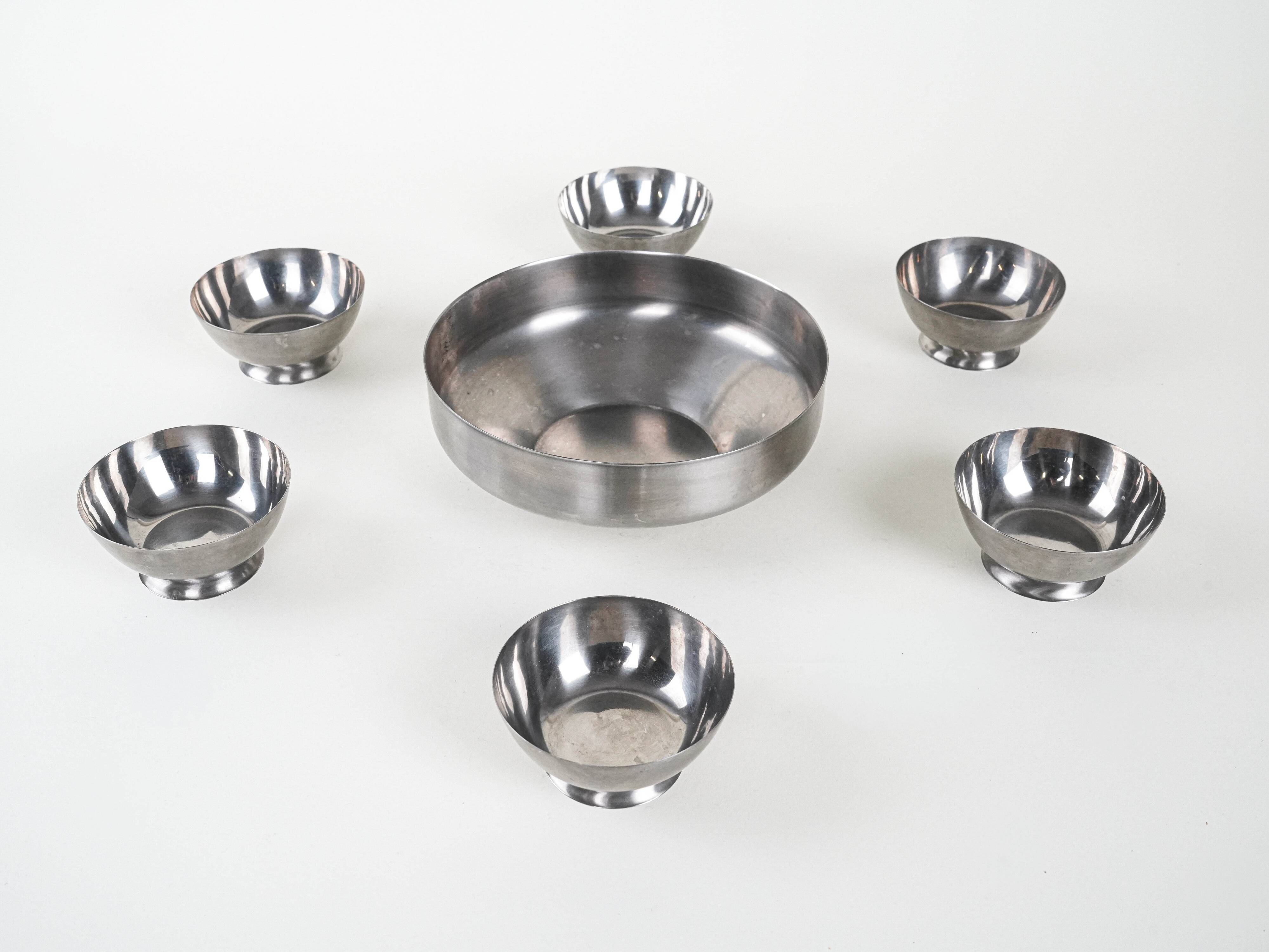 Set of stainless steel bowls, Italian design, 1980s, made in Italy