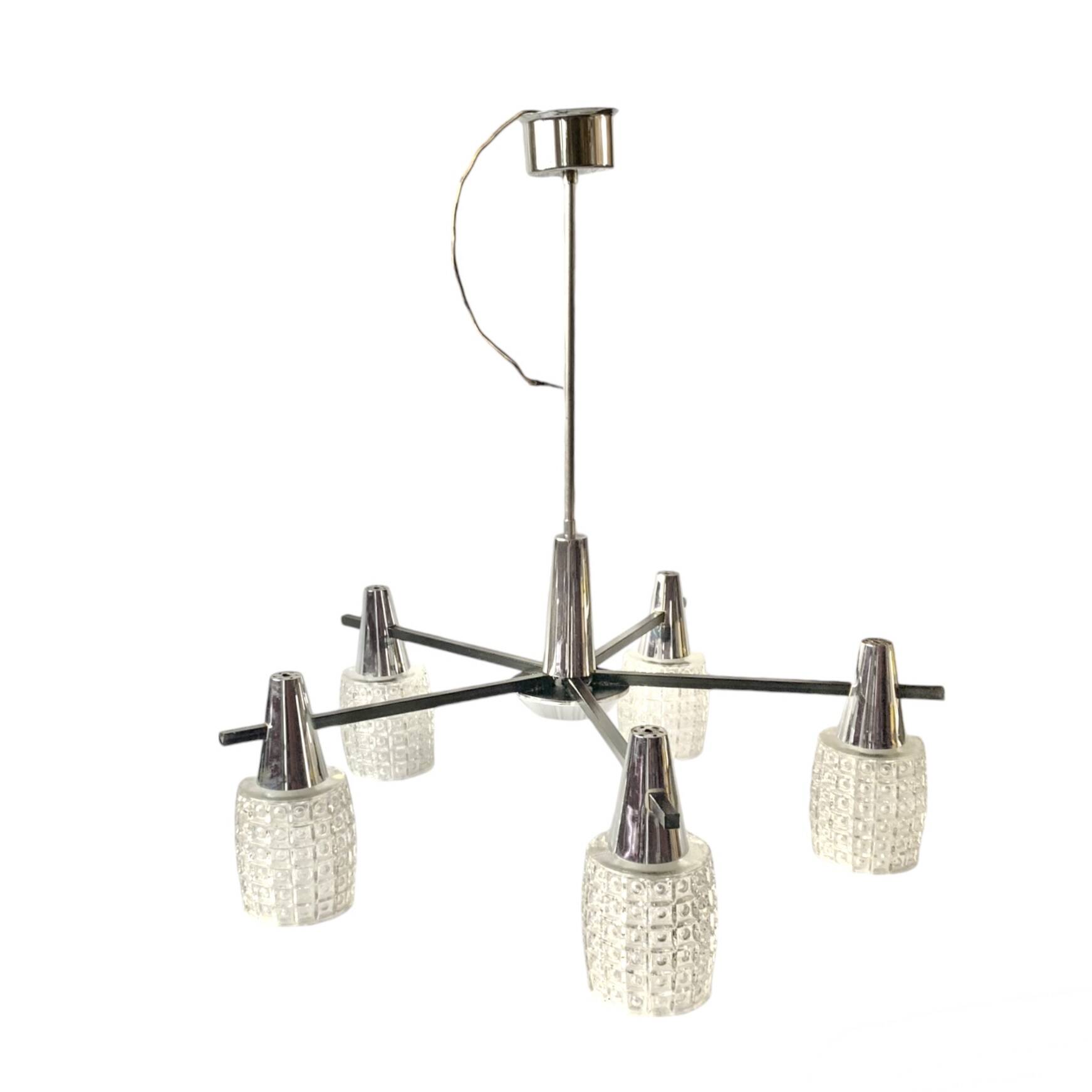 Large modernist chandelier in chromed metal and textured glass - 5 arms