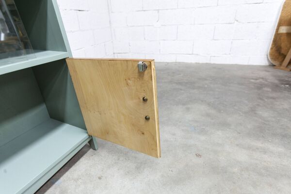 Meuble bas vitrine 1960 atypique vert nobile
