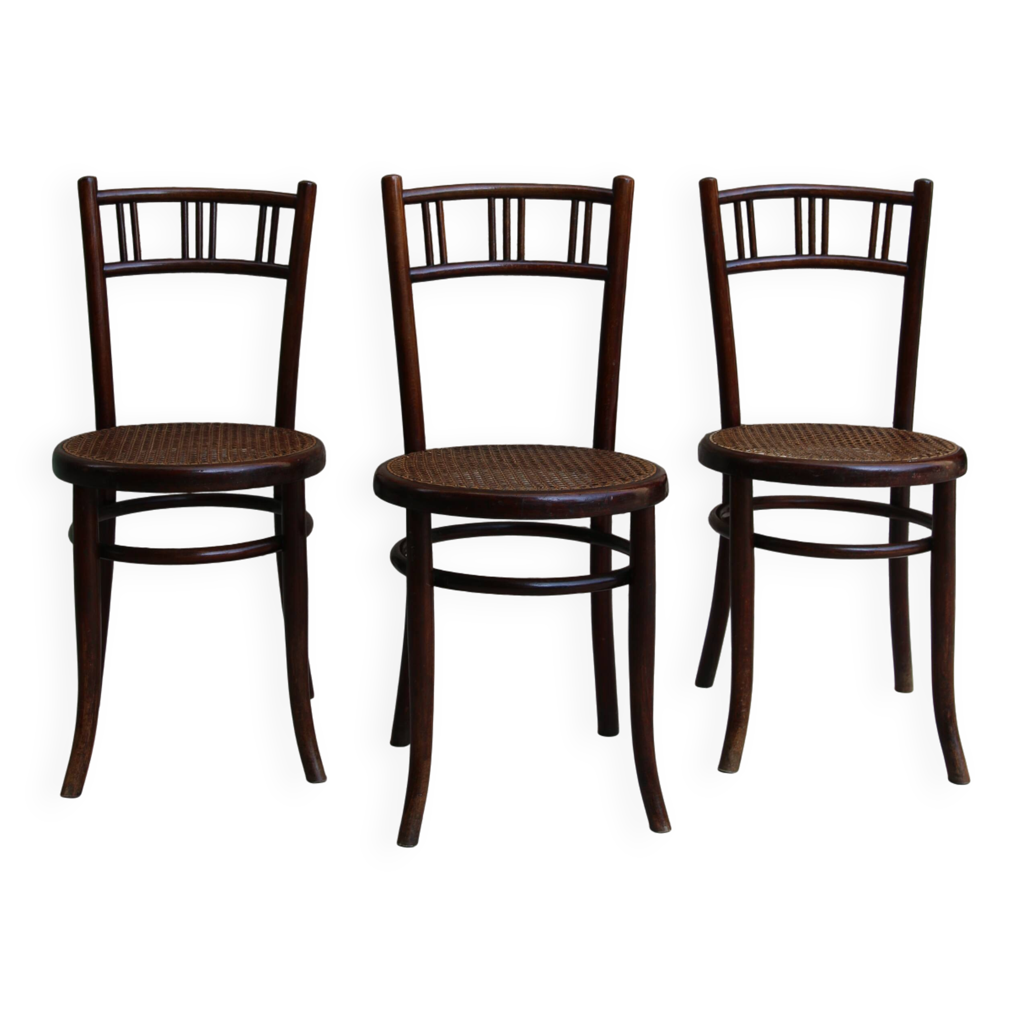 3 chaises bistrot bois courbé, Fischel, fin XIXe - début XXe.