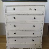 Chest of drawers