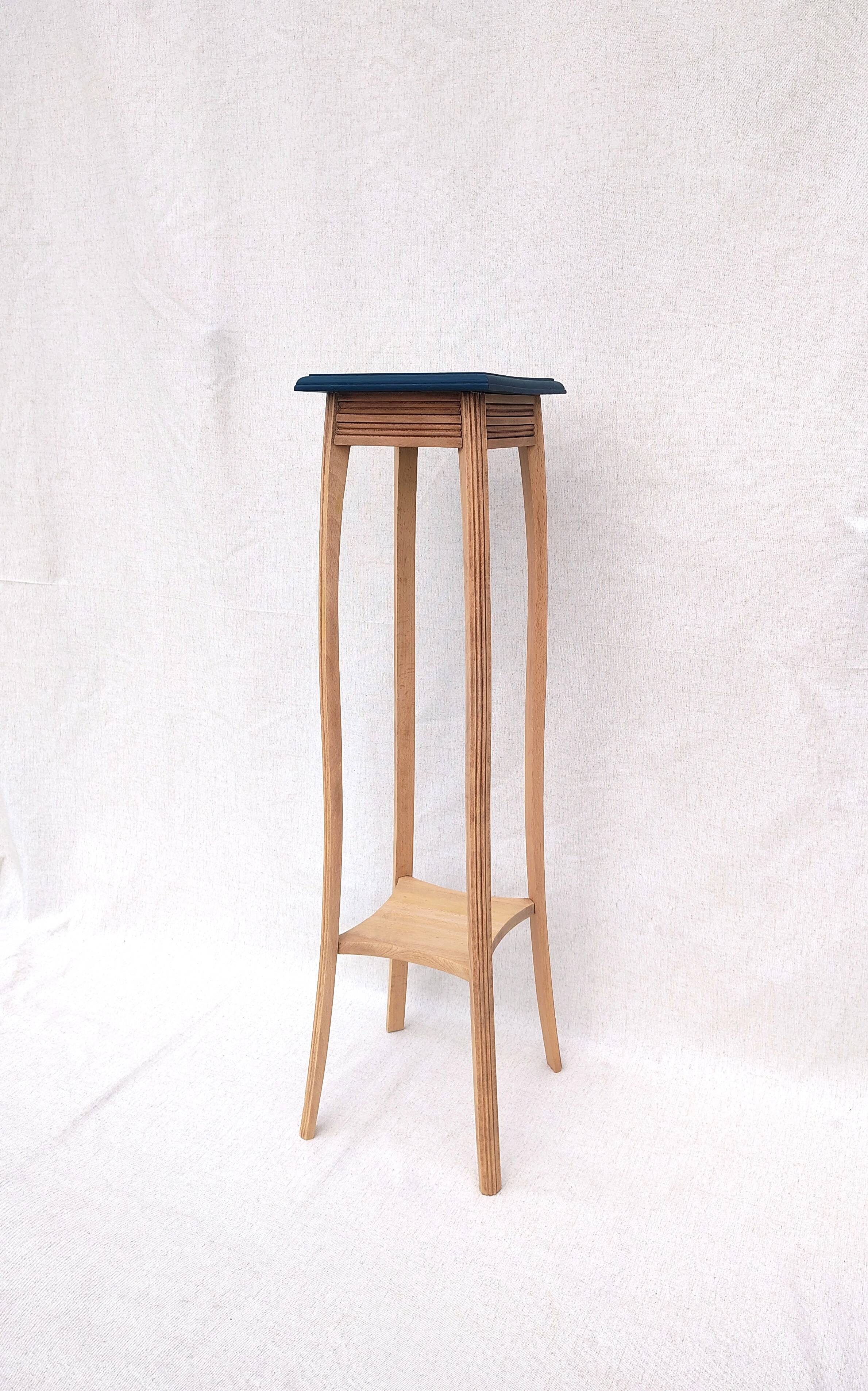 Plant stand
