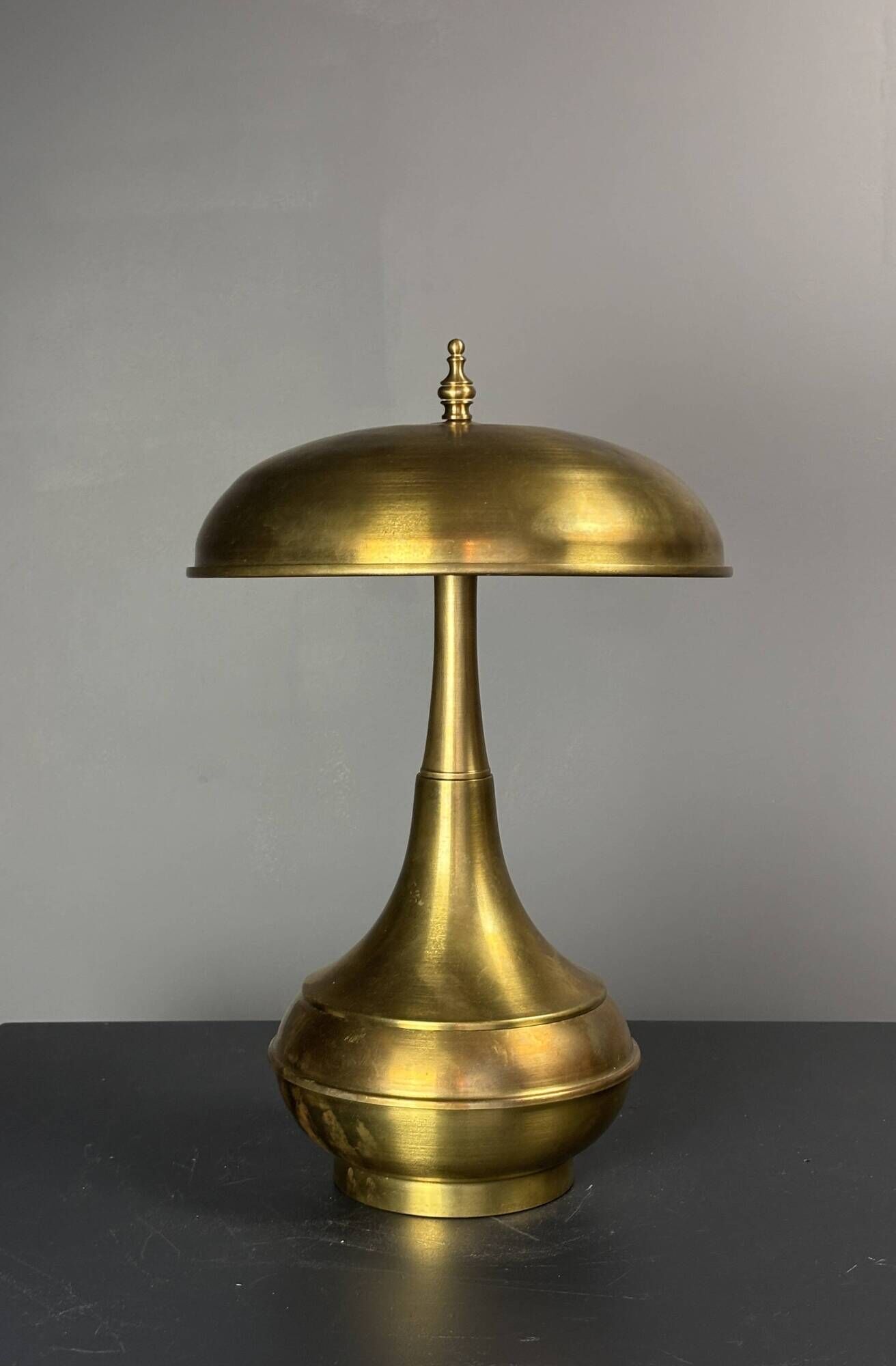 Midcentury Italian modernist brass dome mushroom table lamp, 1960s