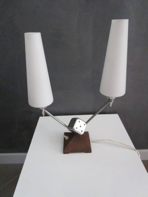 Vintage lamp from the 50s/60s in chromed metal and opaline