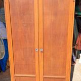 Armoire vintage