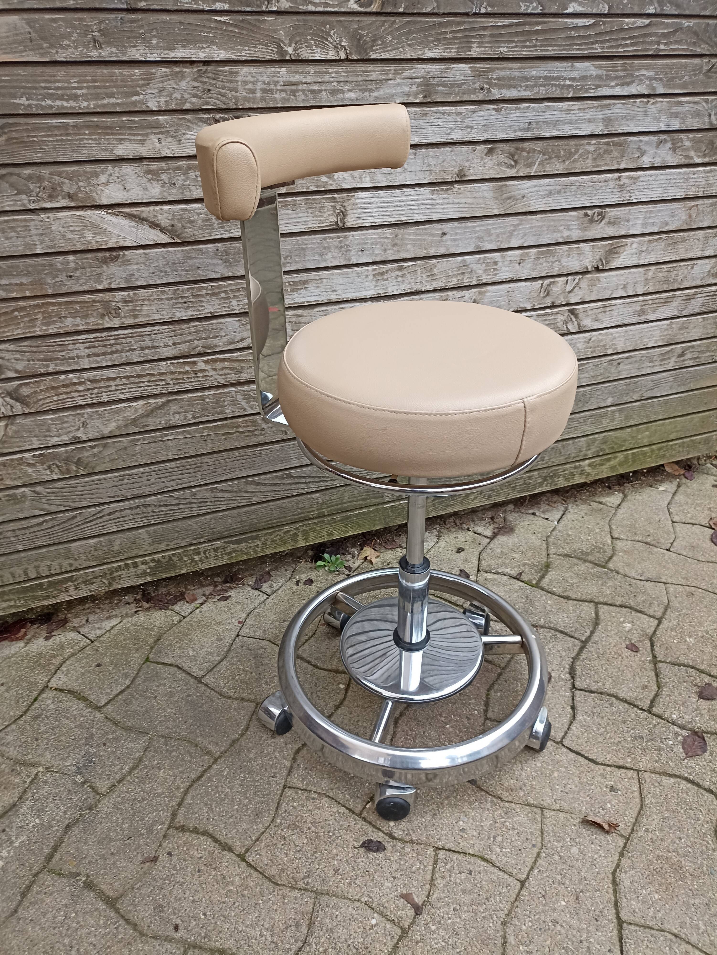 Industrial dentist chair