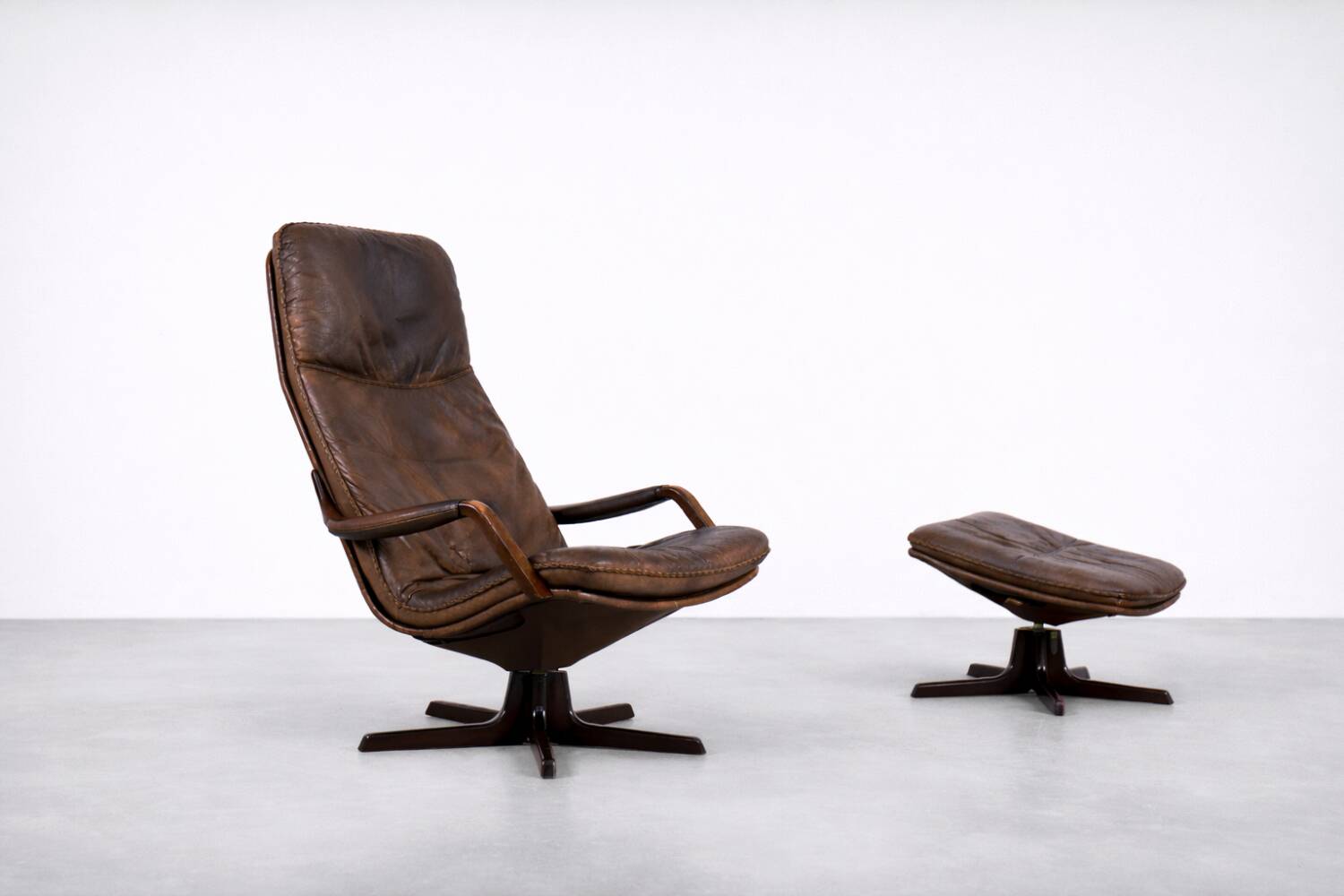 Vintage Mid-Century Danish Modern Leather Adjustable Easy Chair and Ottoman