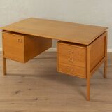 60s free-standing Desk by Arne Vodder