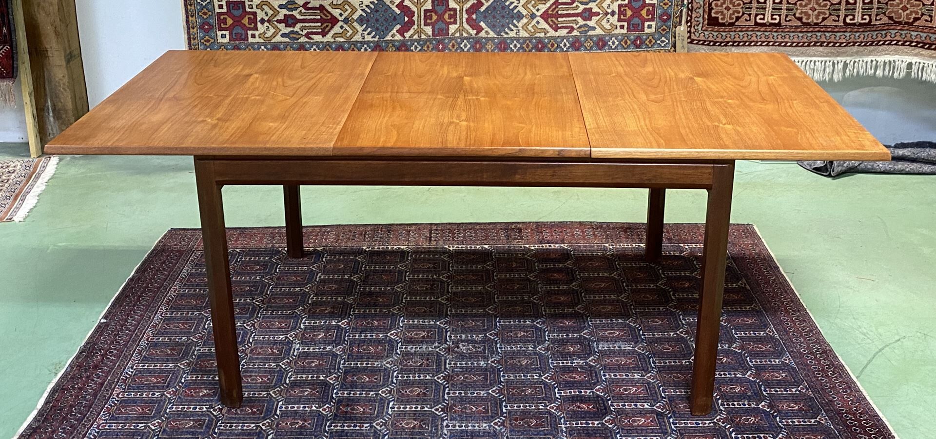 70s English teak table with a butterfly extension