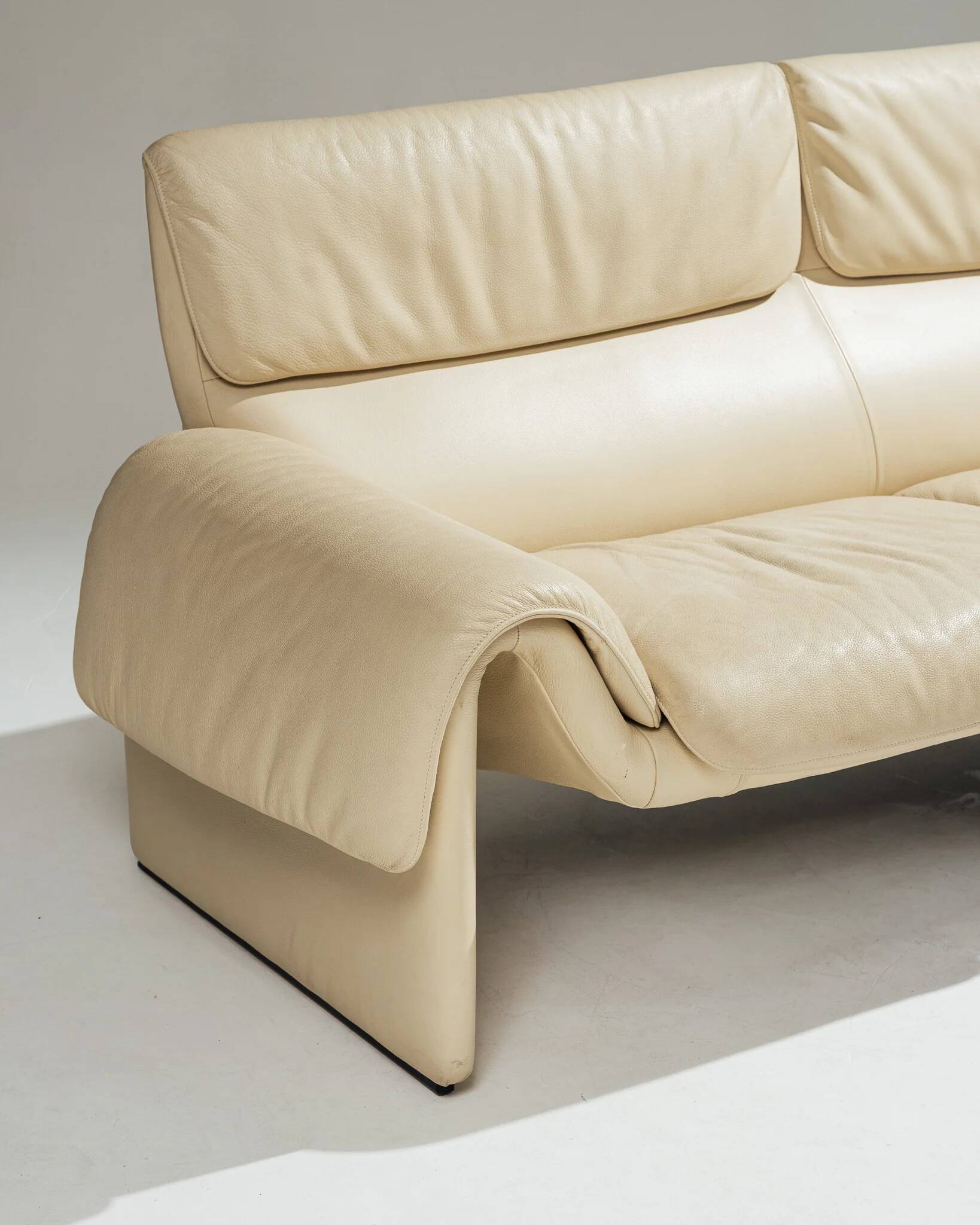 Leather sofa 'DS 2011', De Sede, 1980s
