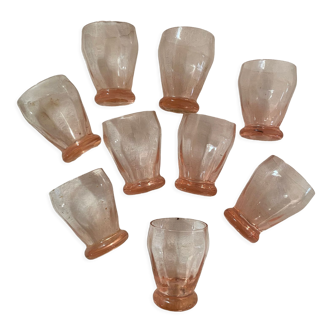 9 verres liqueur vintage au verre rose.