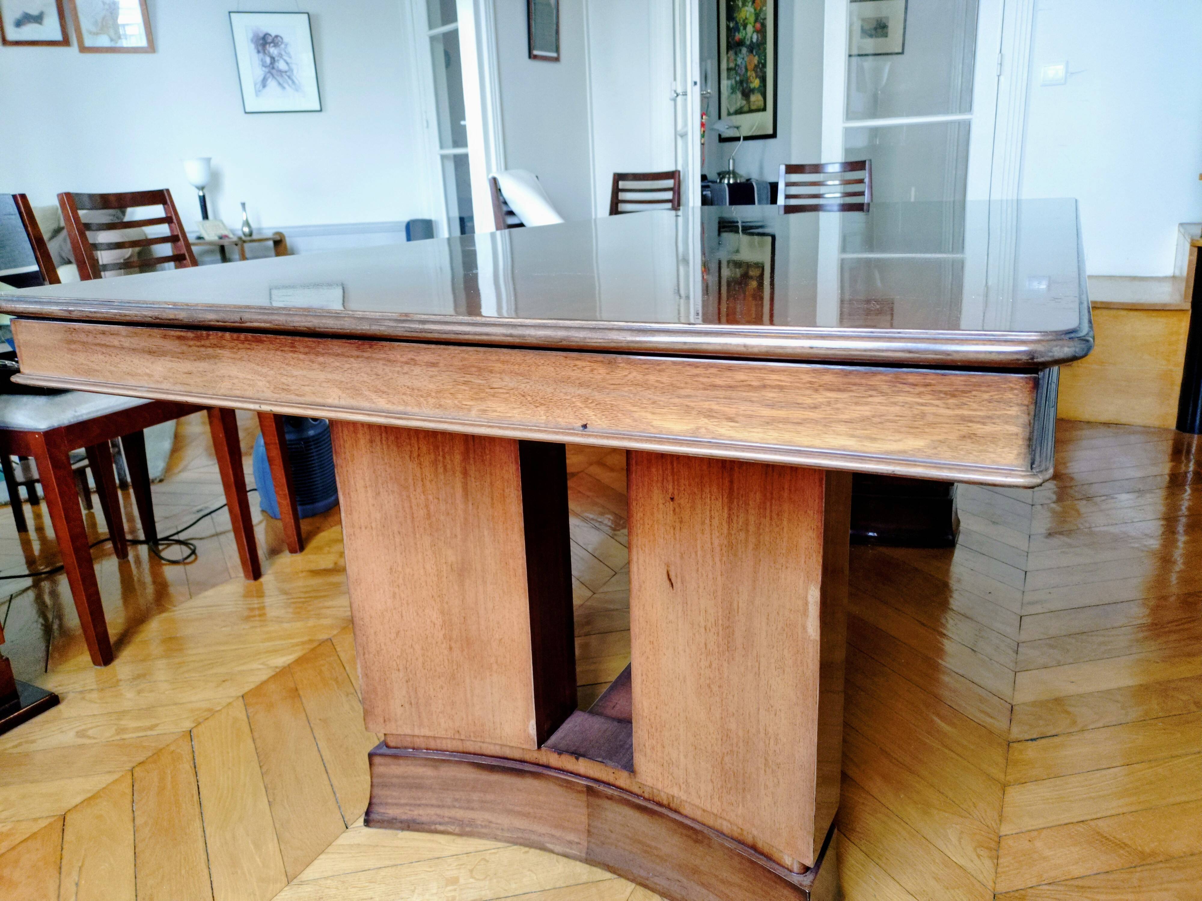 Table à manger Art Déco en palissandre massif Paul Beucher, 1940