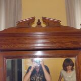 Pitch pine wood mirror bonnetiere