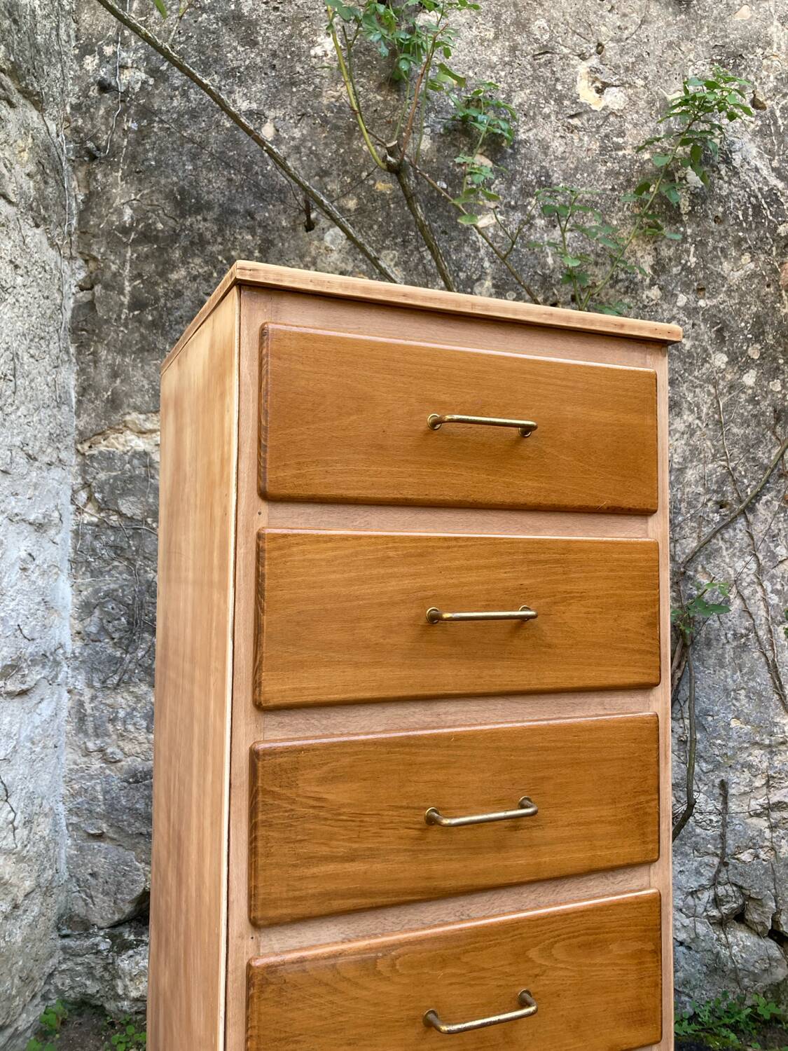 Vintage chest of drawers