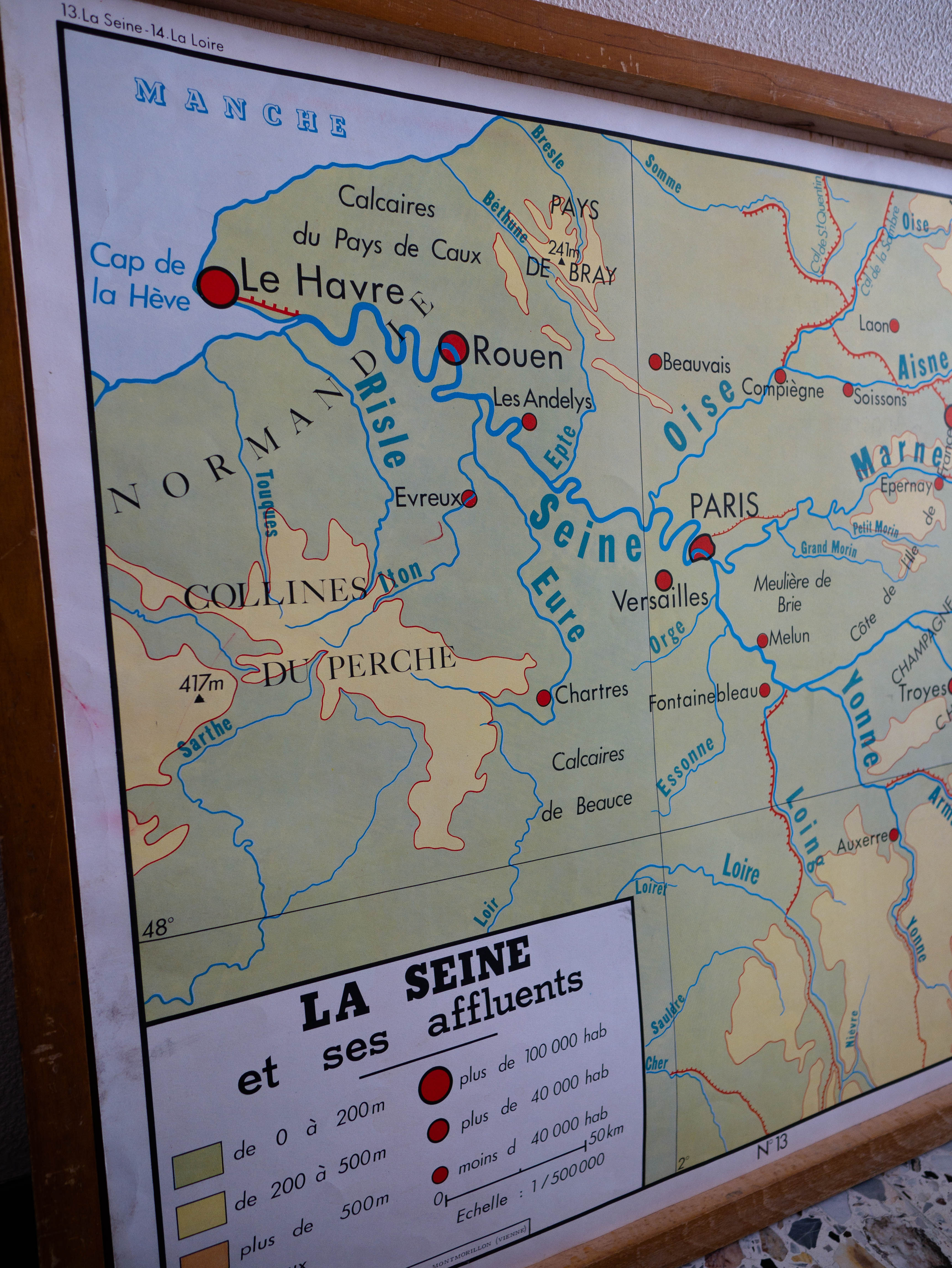 Rossignol school map "La Seine / La Loire", 1950s