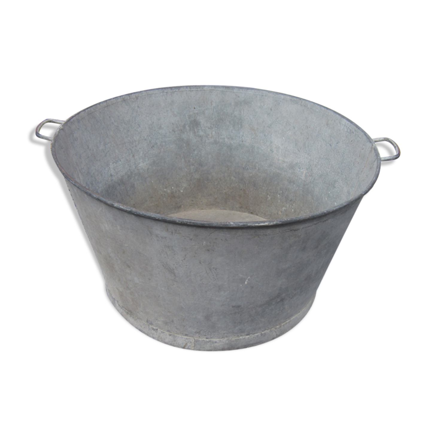 Round zinc basin