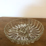 Aperitif dish in chiseled glass