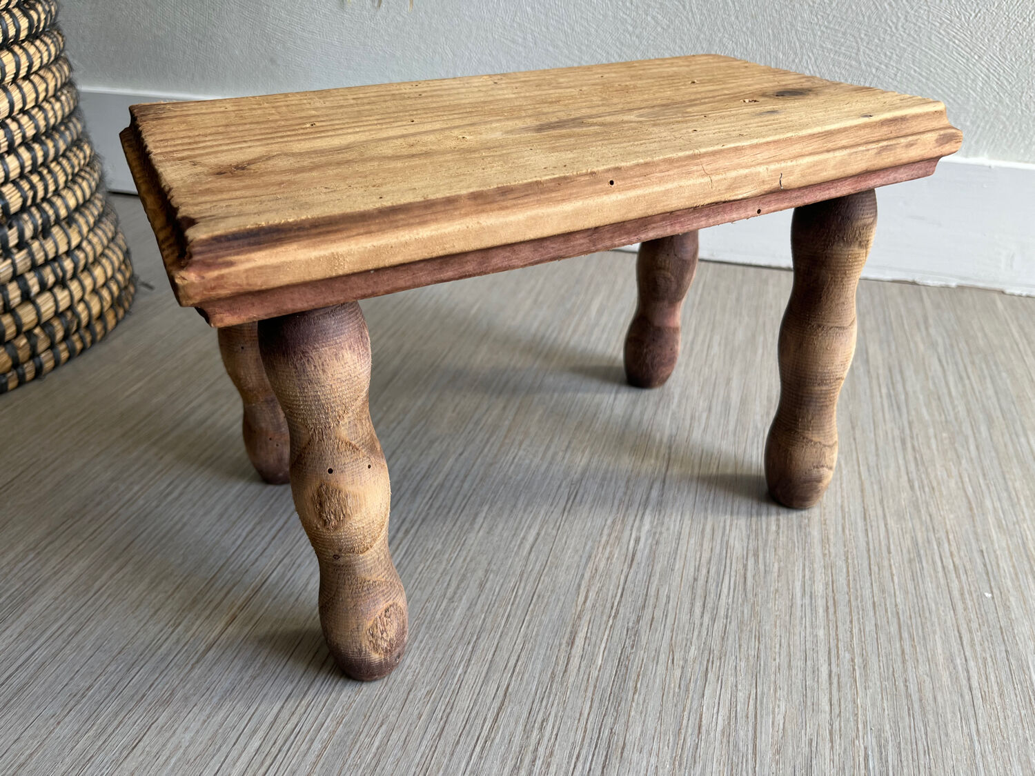 Small bench / wooden stool (bobbin decor) I
