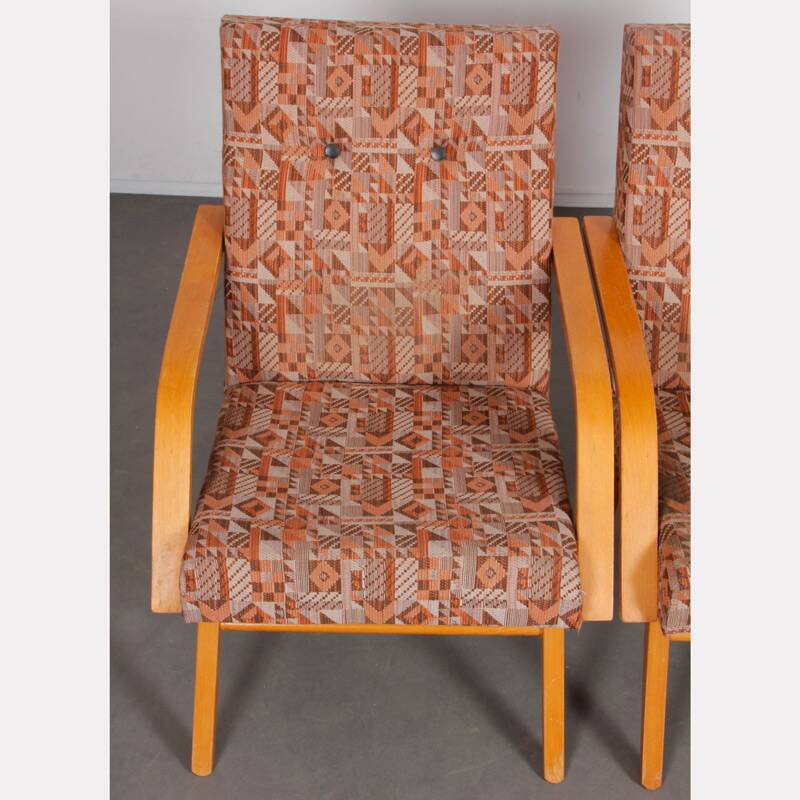 Paire de fauteuils en bois des années 1970