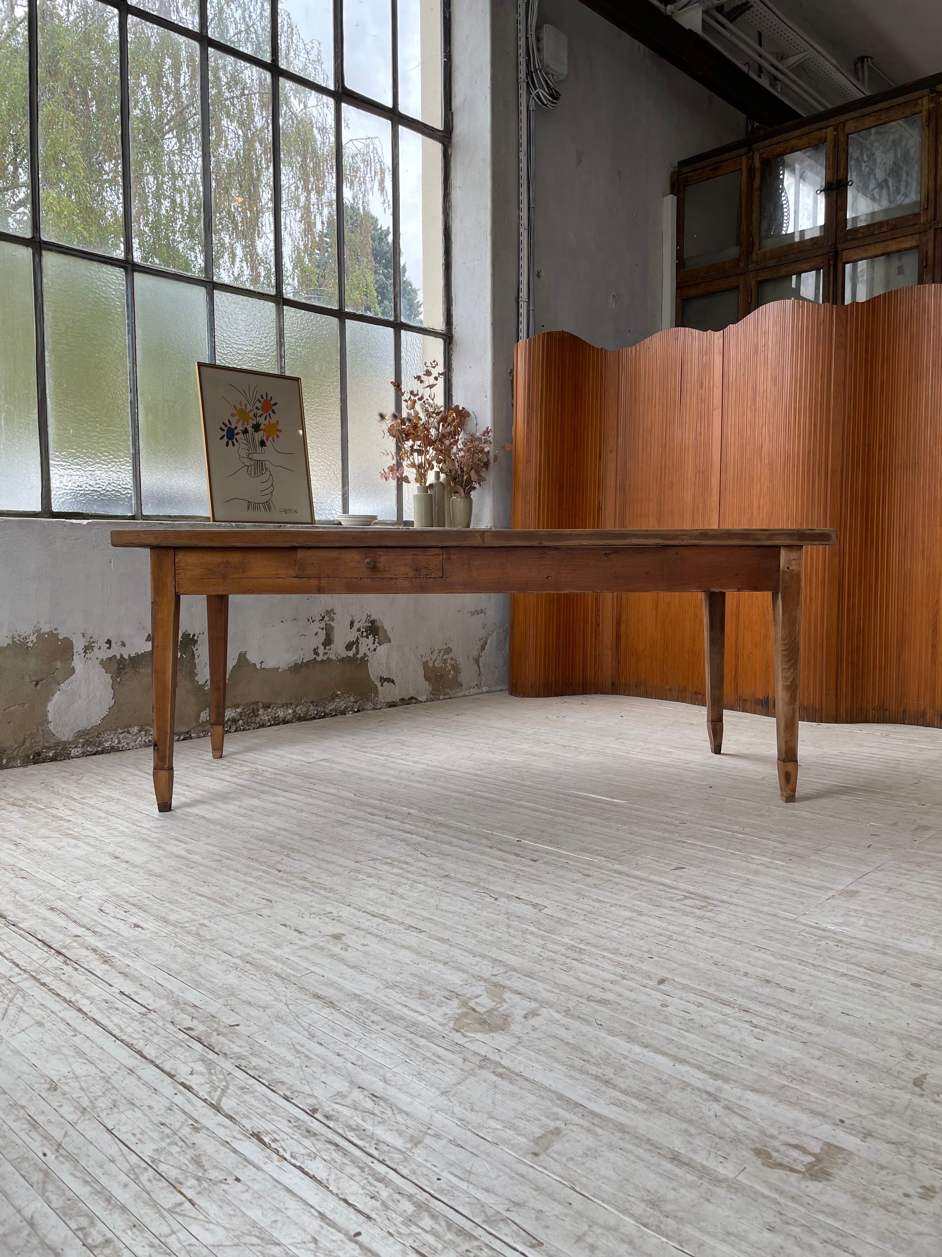 Farmhouse table in oak and walnut 2m