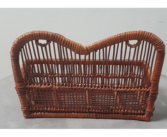 Mail rack and basket