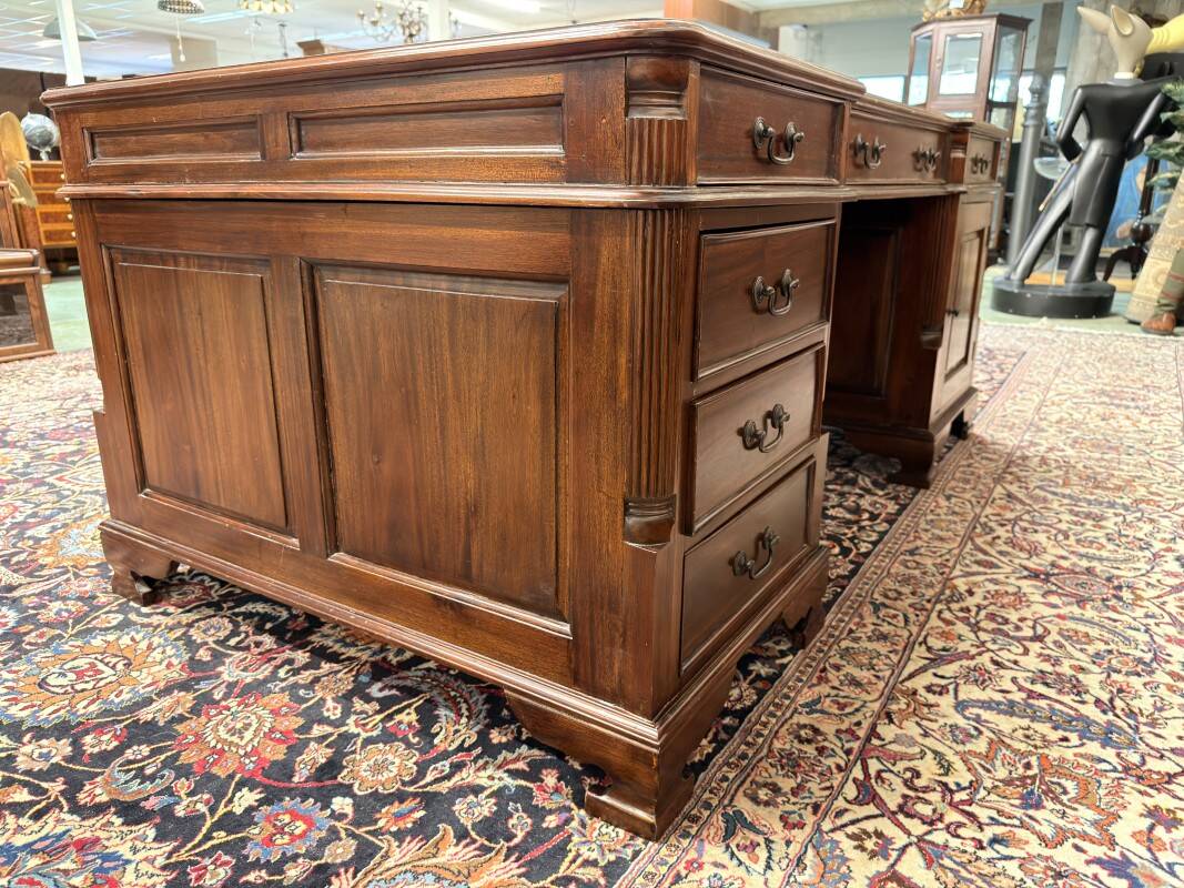 Bureau classique anglais Chesterfield Partnerdesk
