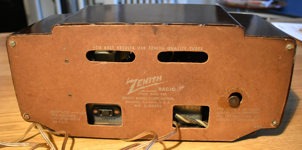 American radio 1954 (midget) Zenith radio corp.