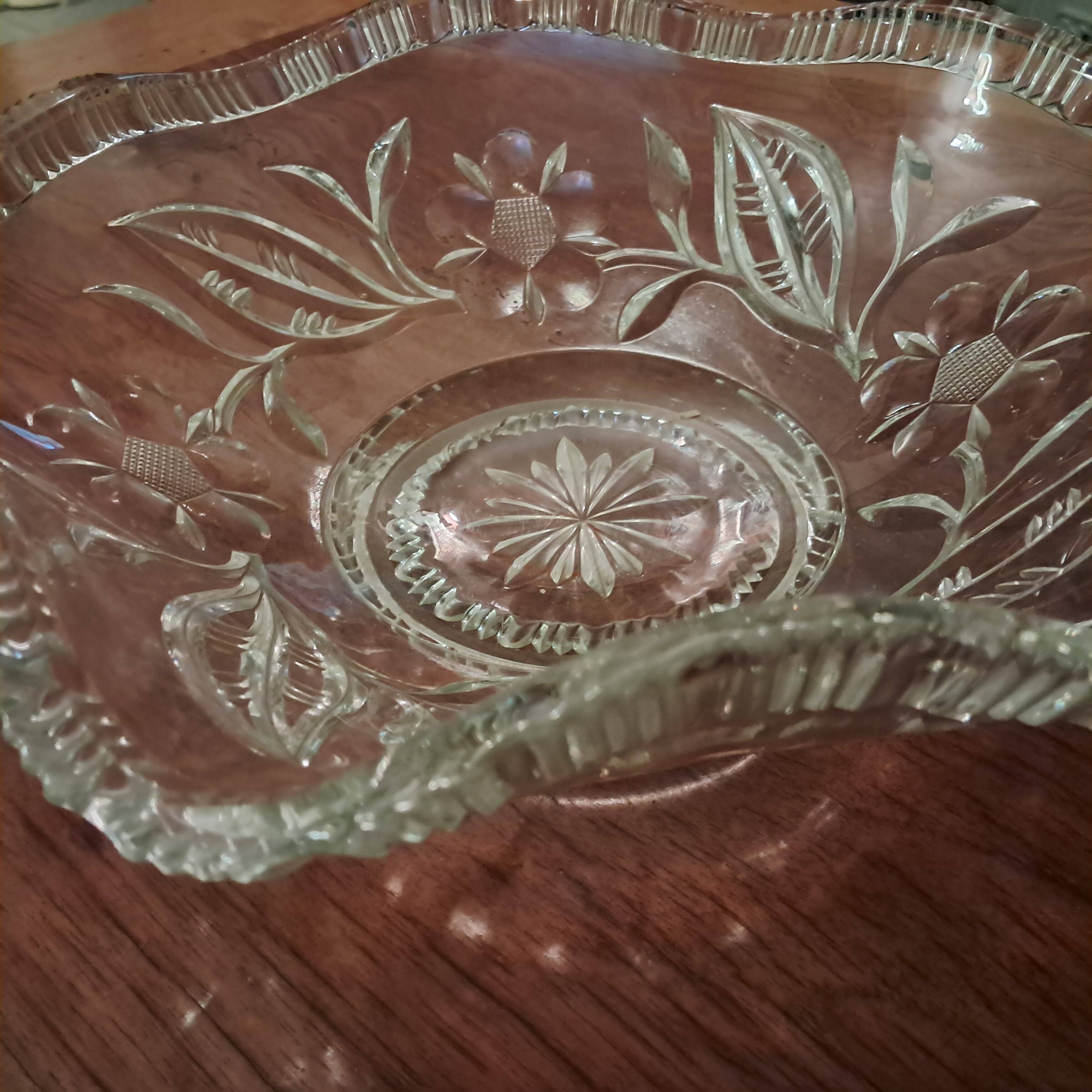 Fruit basket in cut Arques crystal