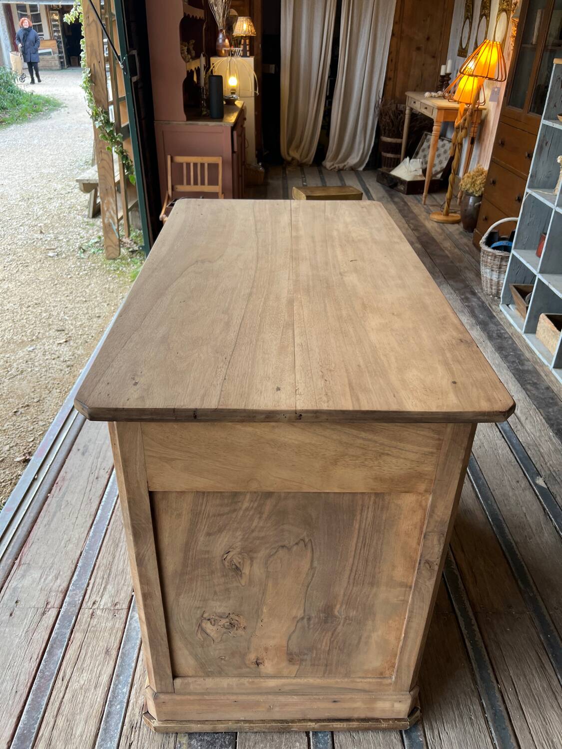 Small countertop made of raw wood
