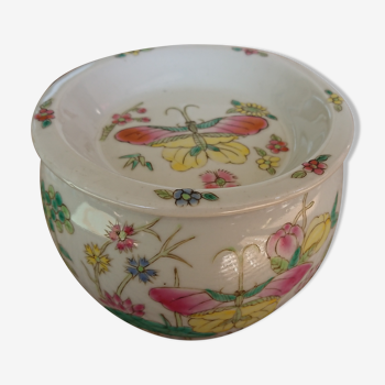 Hand-painted porcelain spice pot