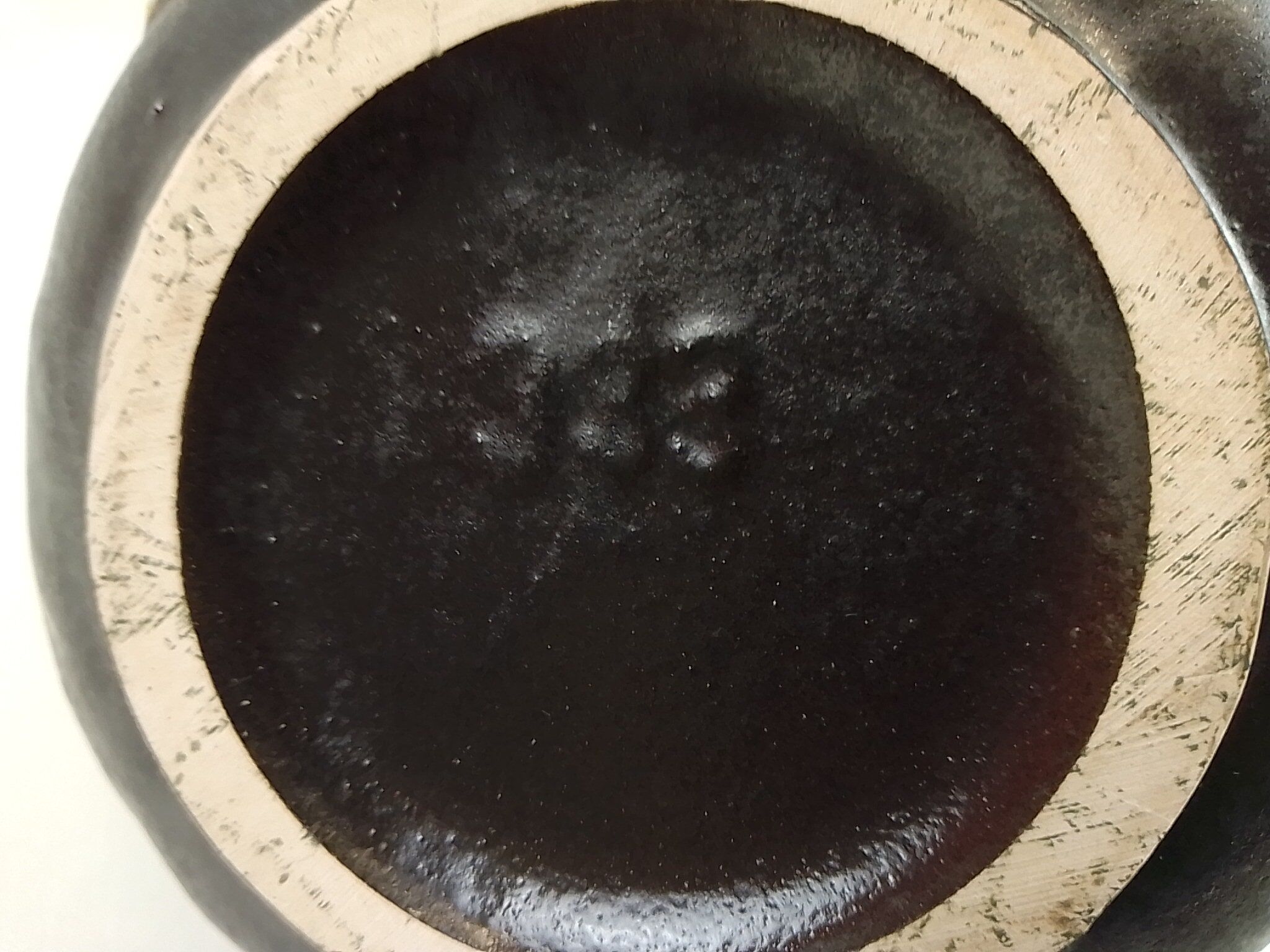 1-handle shaded brown ceramic vase