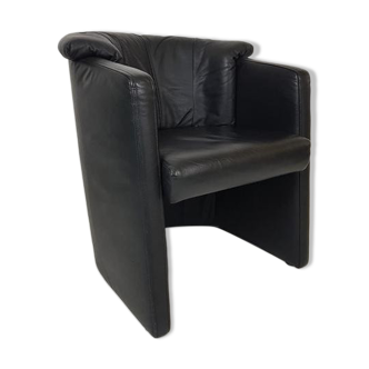 Fauteuil en cuir noir Rolf Benz