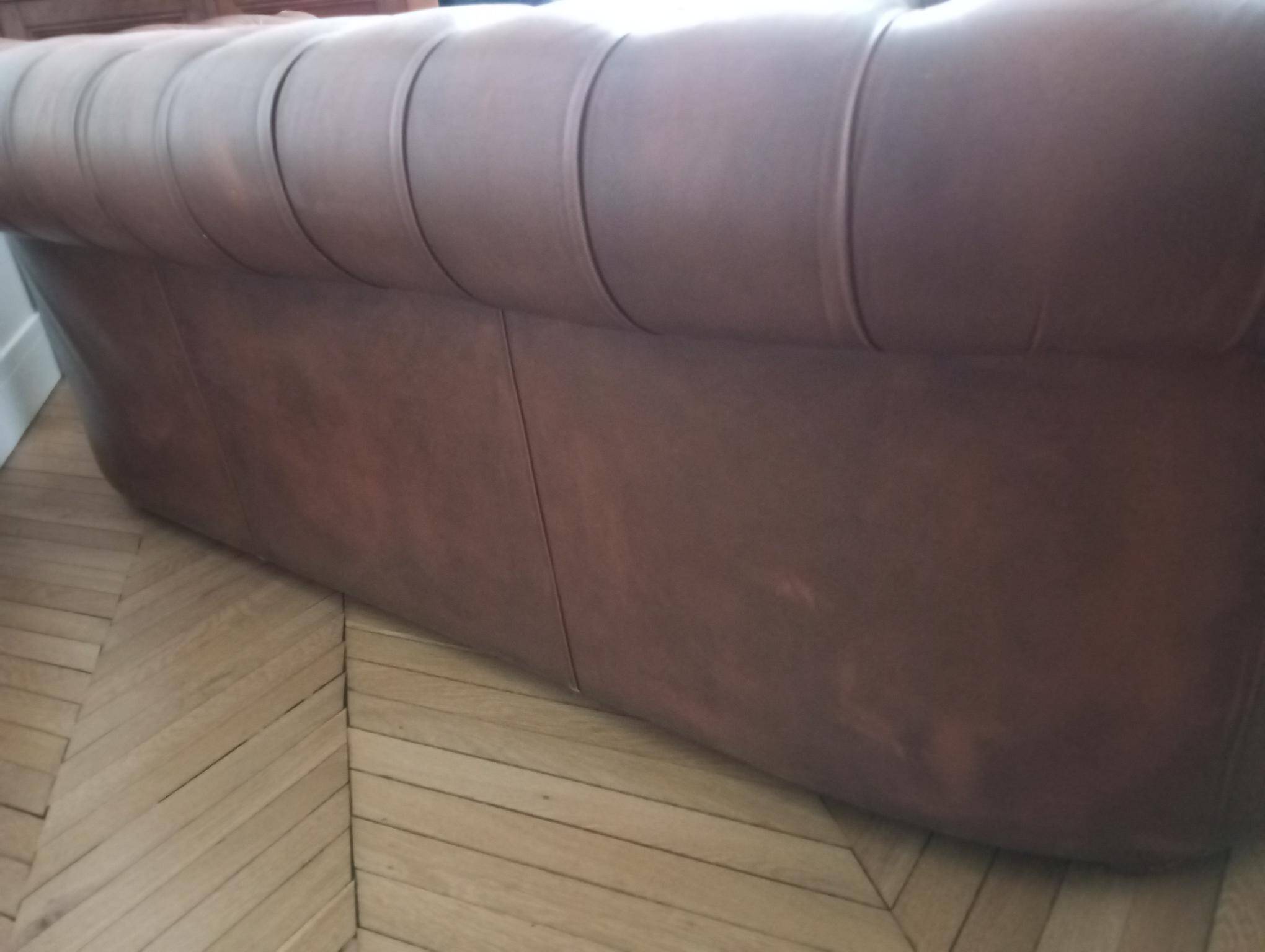 Canape chesterfield 3 places convertible cuir veritable