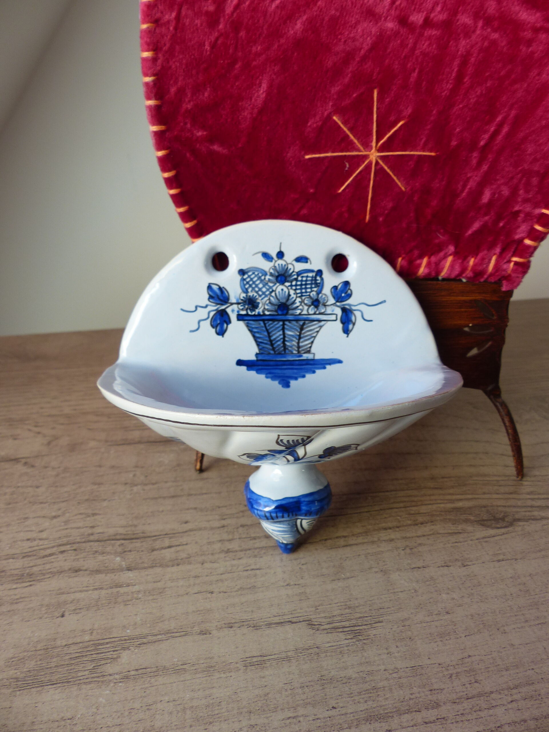 Old earthenware soap holder old Rouen hand-painted décor