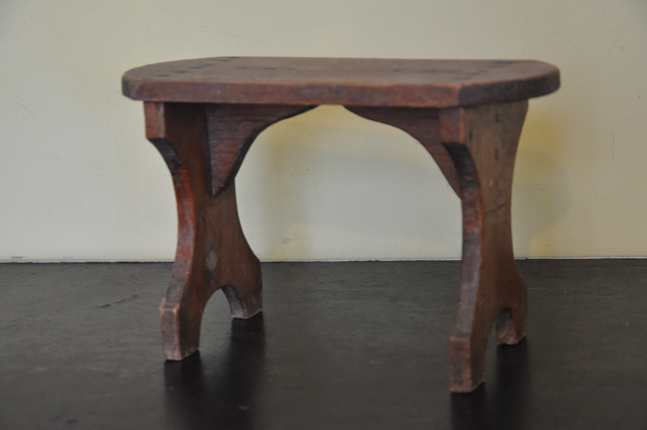 Footstool or anointed stool