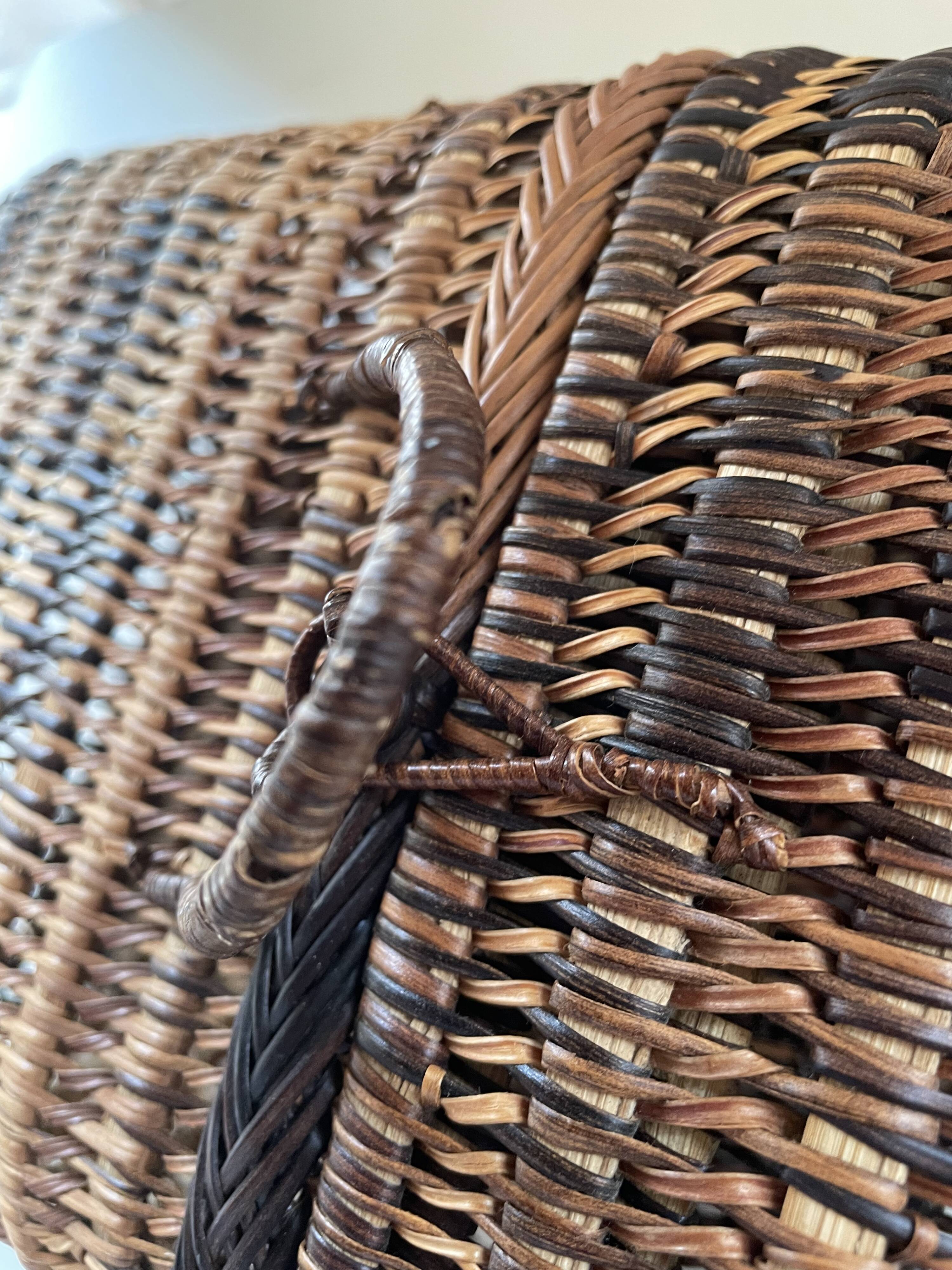 Asian rattan basket with lid 23×18 cm