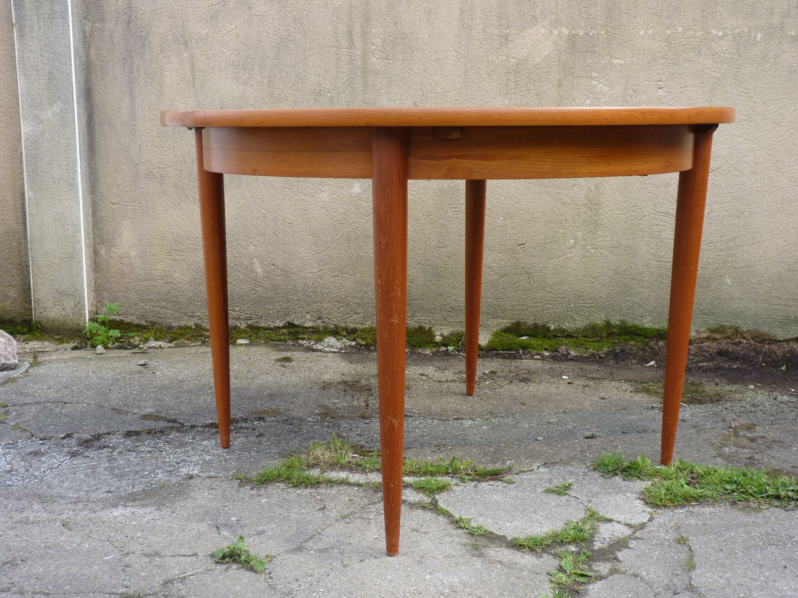 Teak round dining table