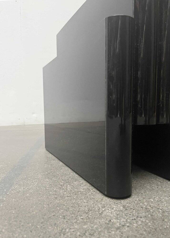 Magazine rack model 4676 from the mid-century space age by Giotto Stoppino for Kartell, 1970s.