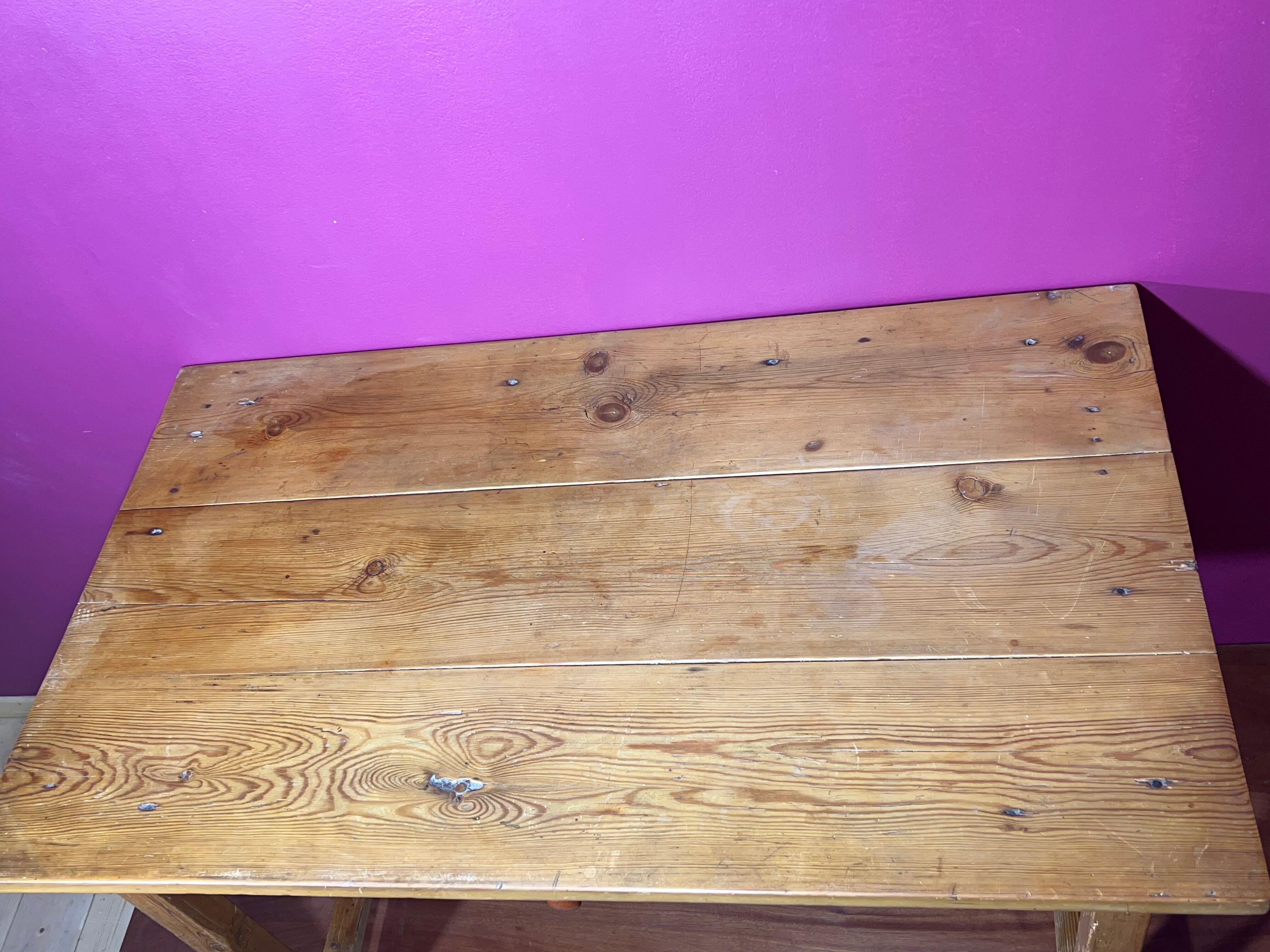 Small Farm Table / Country Office