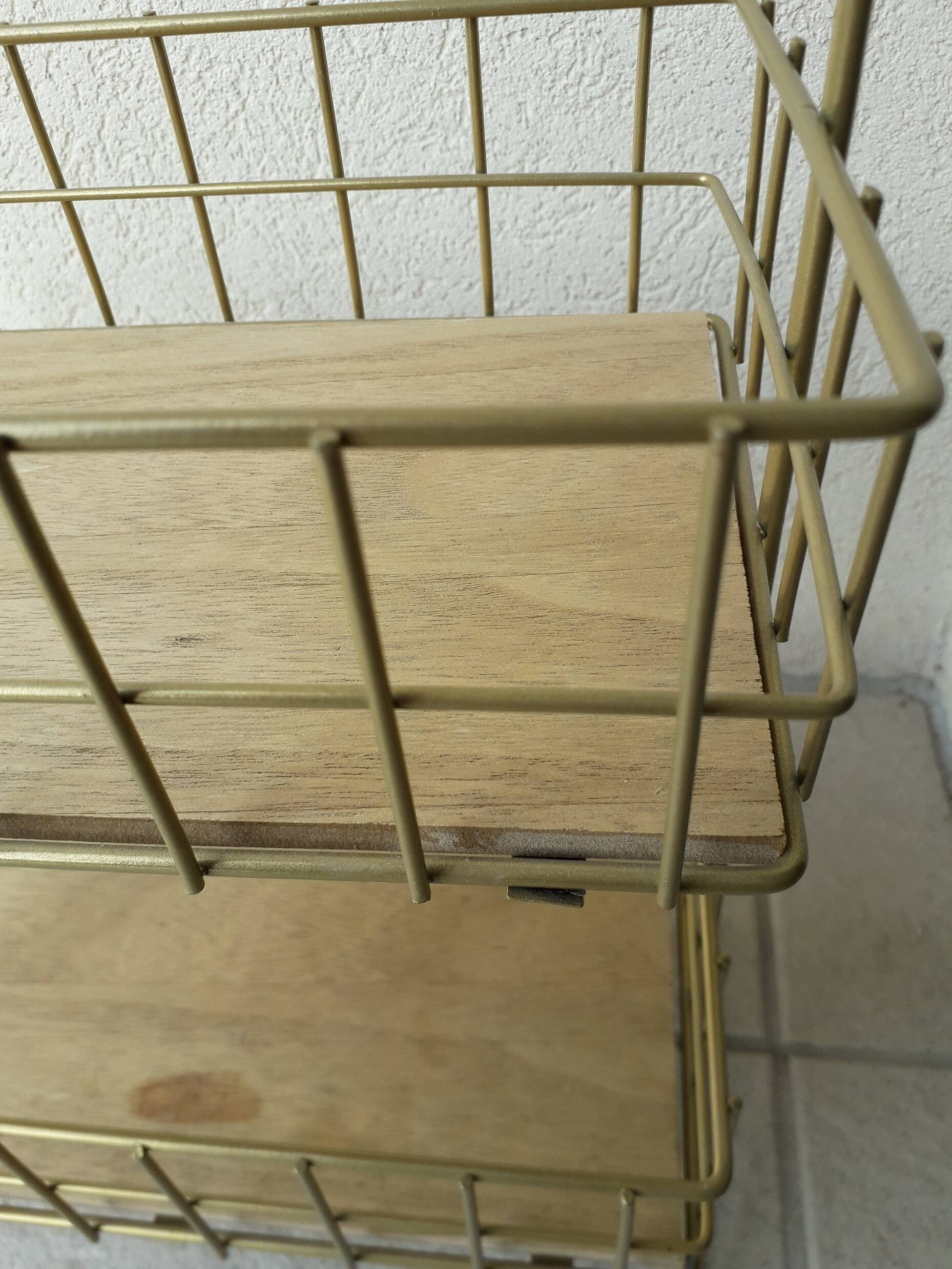 Panier de rangement en métal