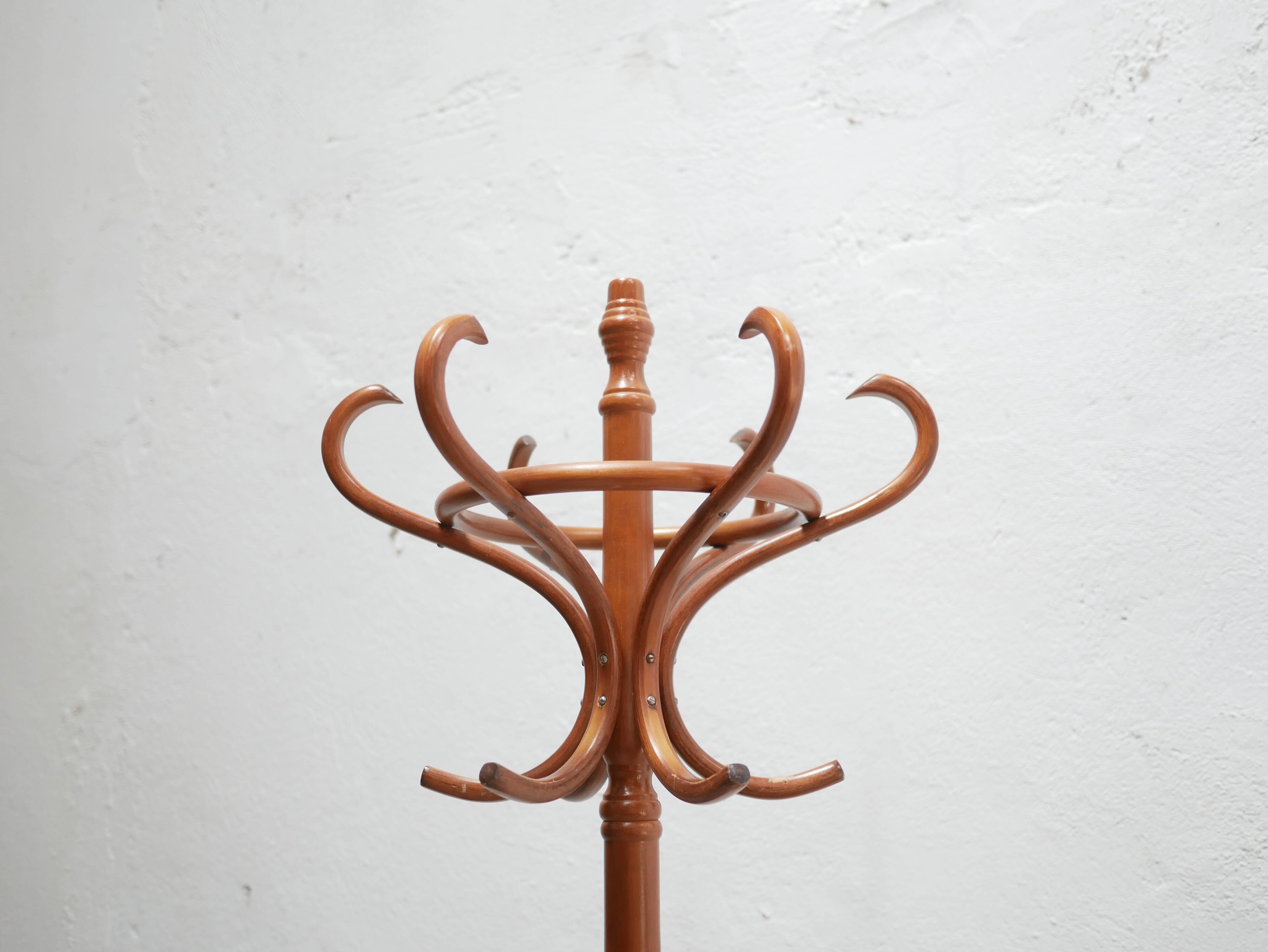 Vintage wooden parrot coat rack