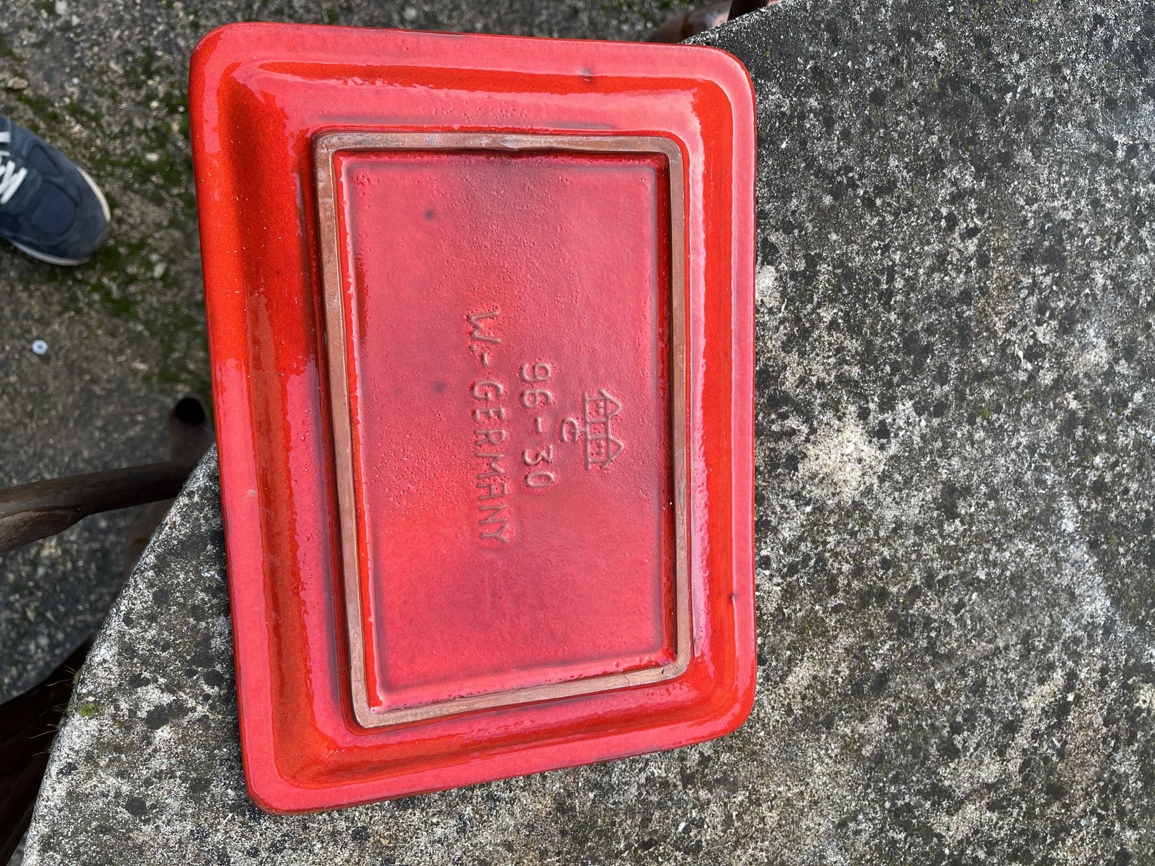 Ceramic dish 1960