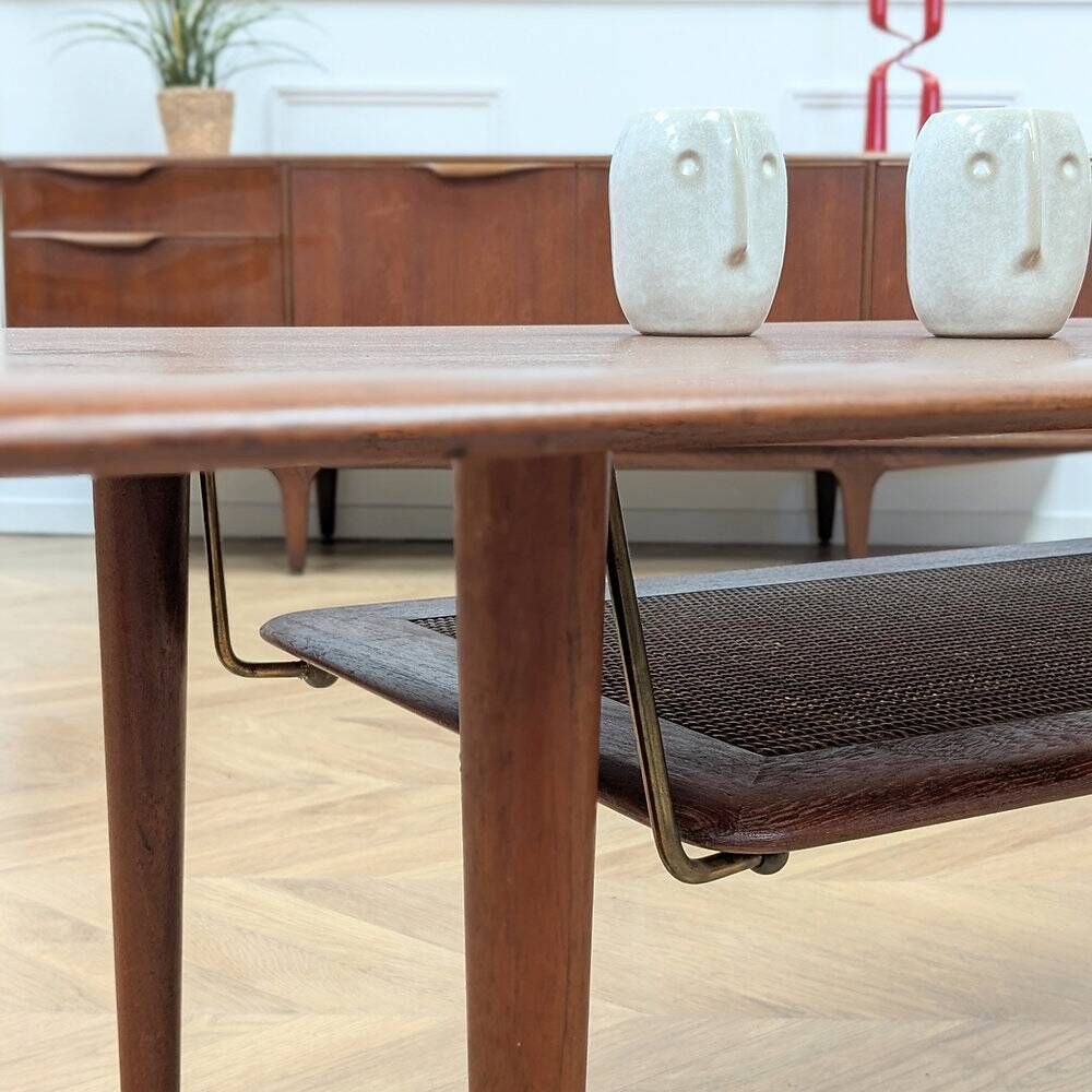 Scandinavian designer coffee table Hvidt & Nielsen