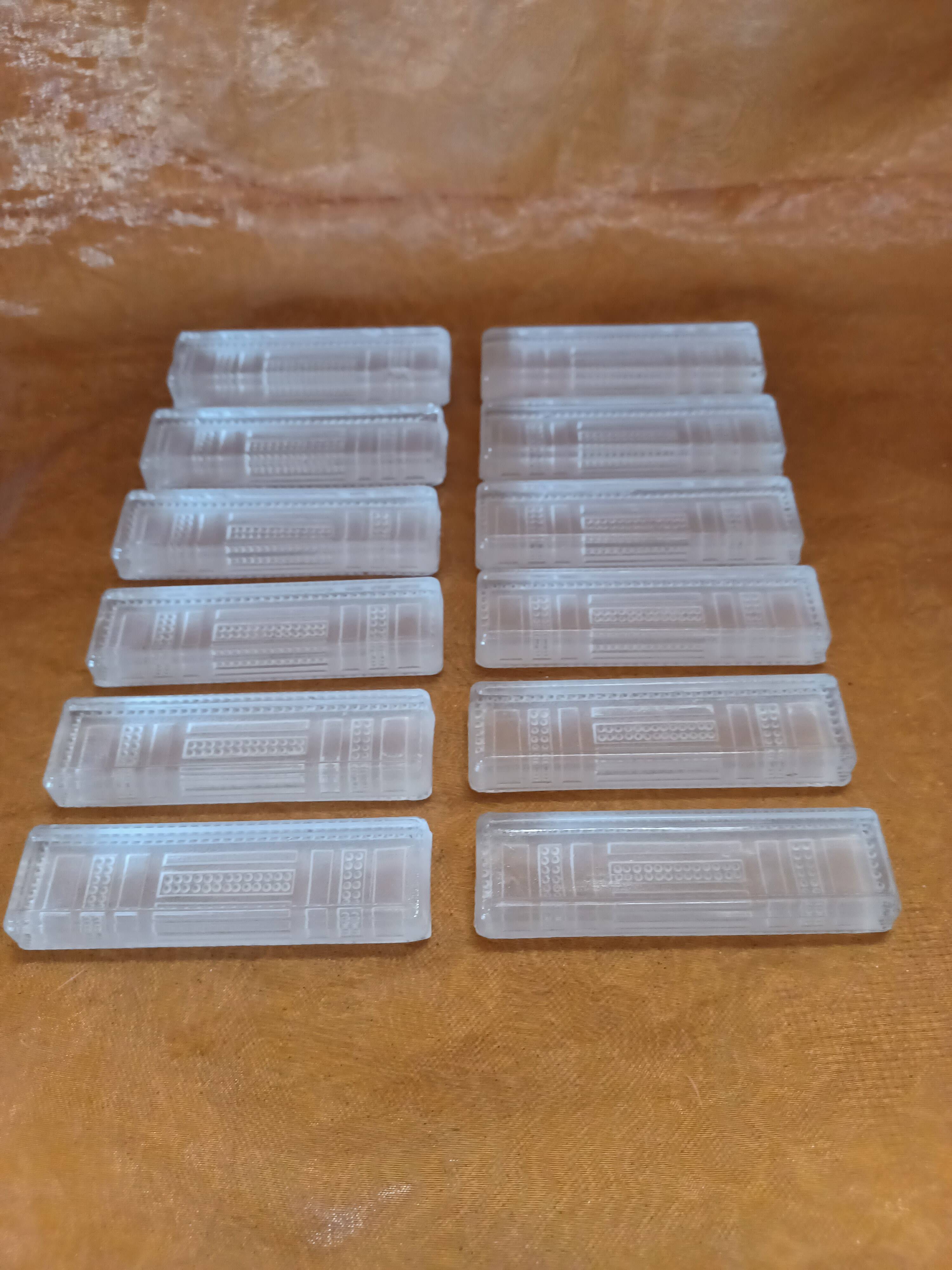 12 glass knife holders