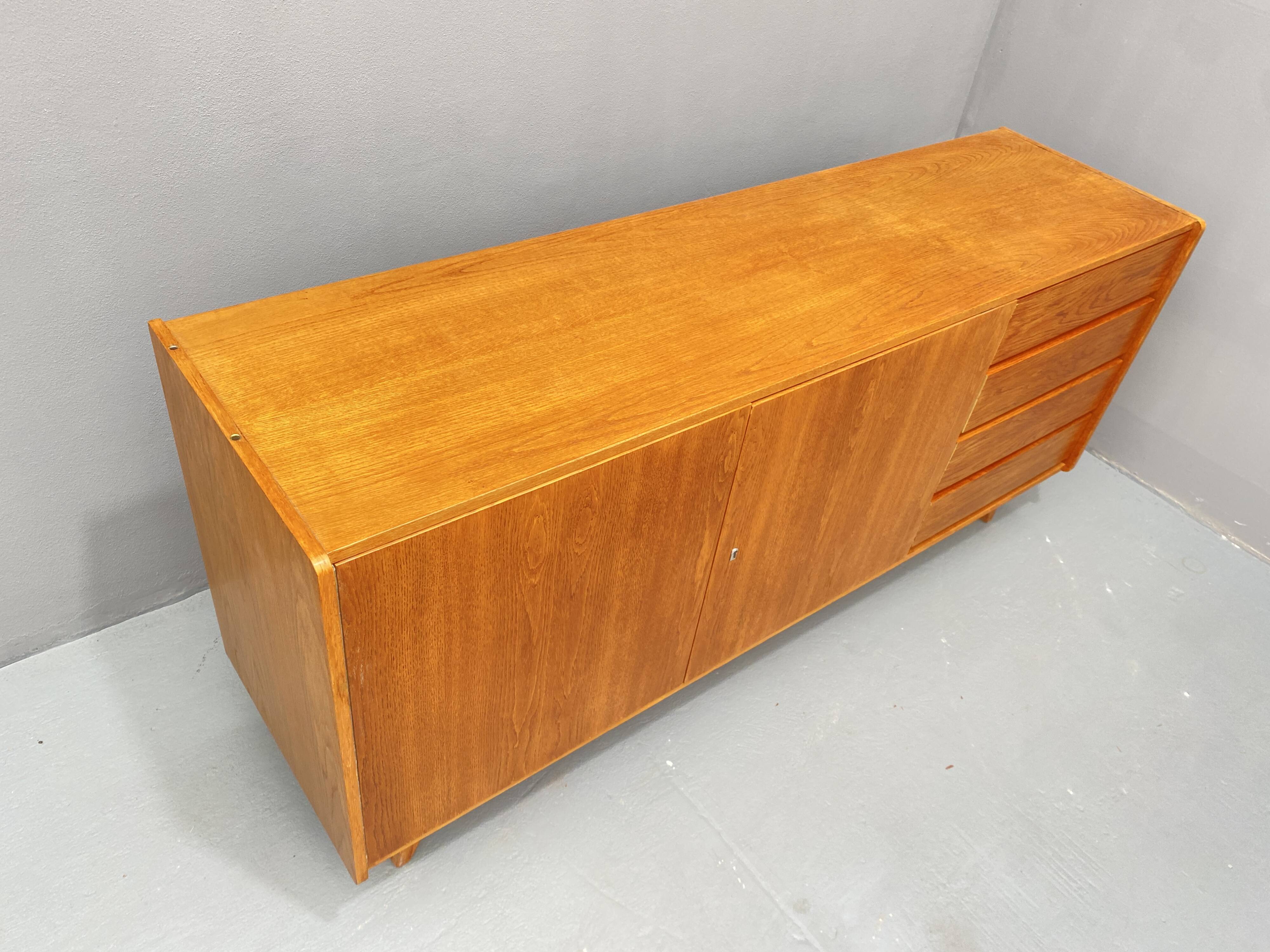 Enfilade vintage U-460 par Jiří Jiroutek pour Interiér Praha, Tchécoslovaquie