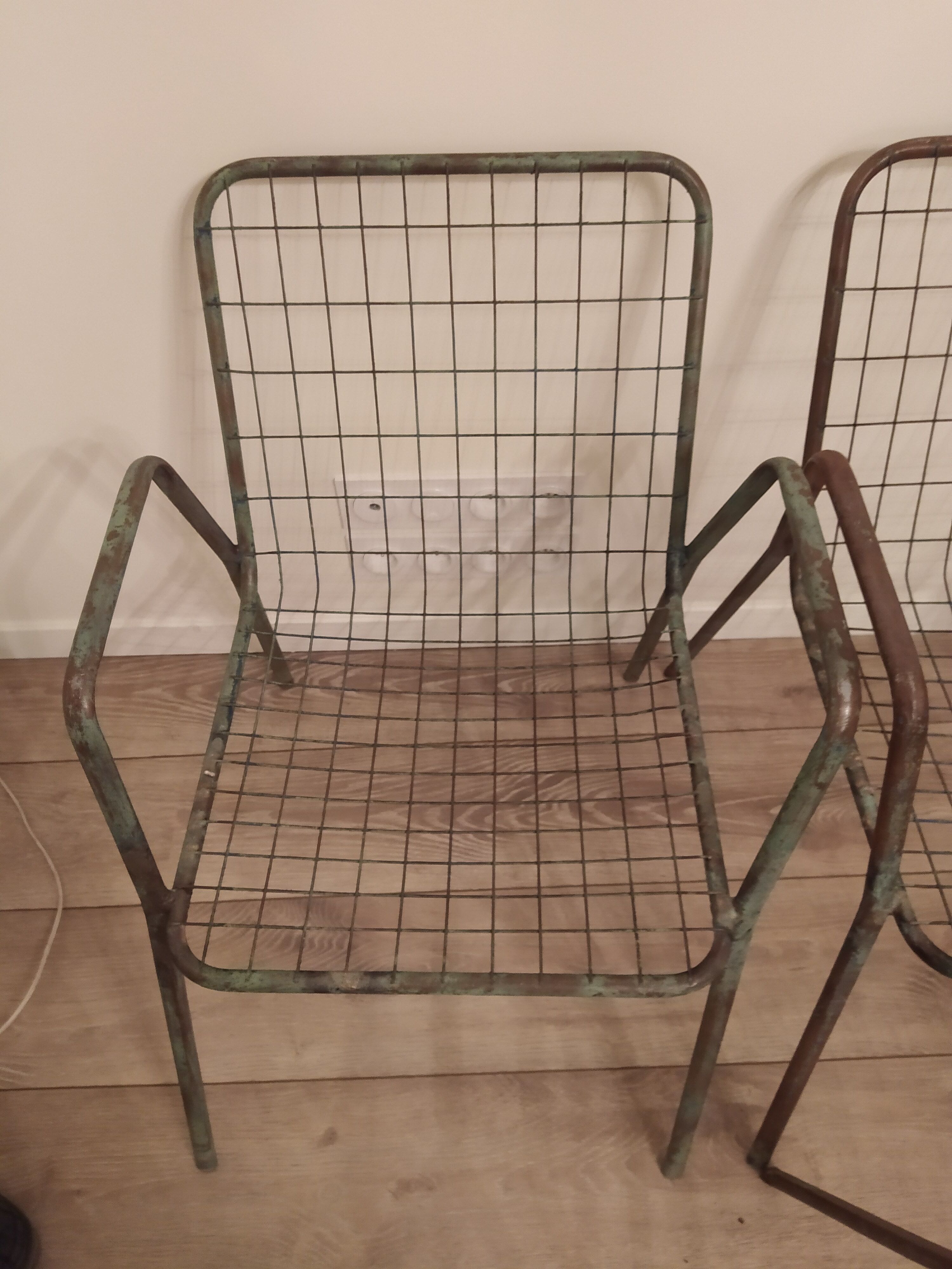4 EMU metal Rio model chairs