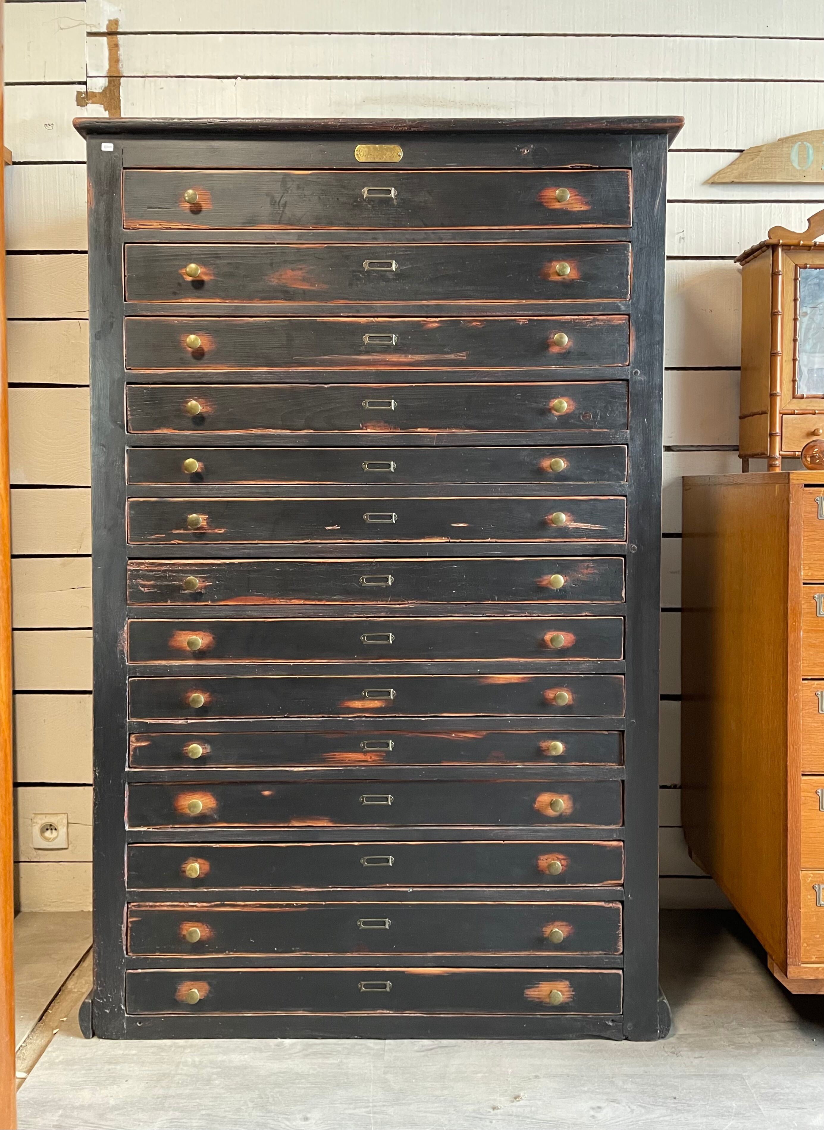 Trade cabinet storage 14 drawers