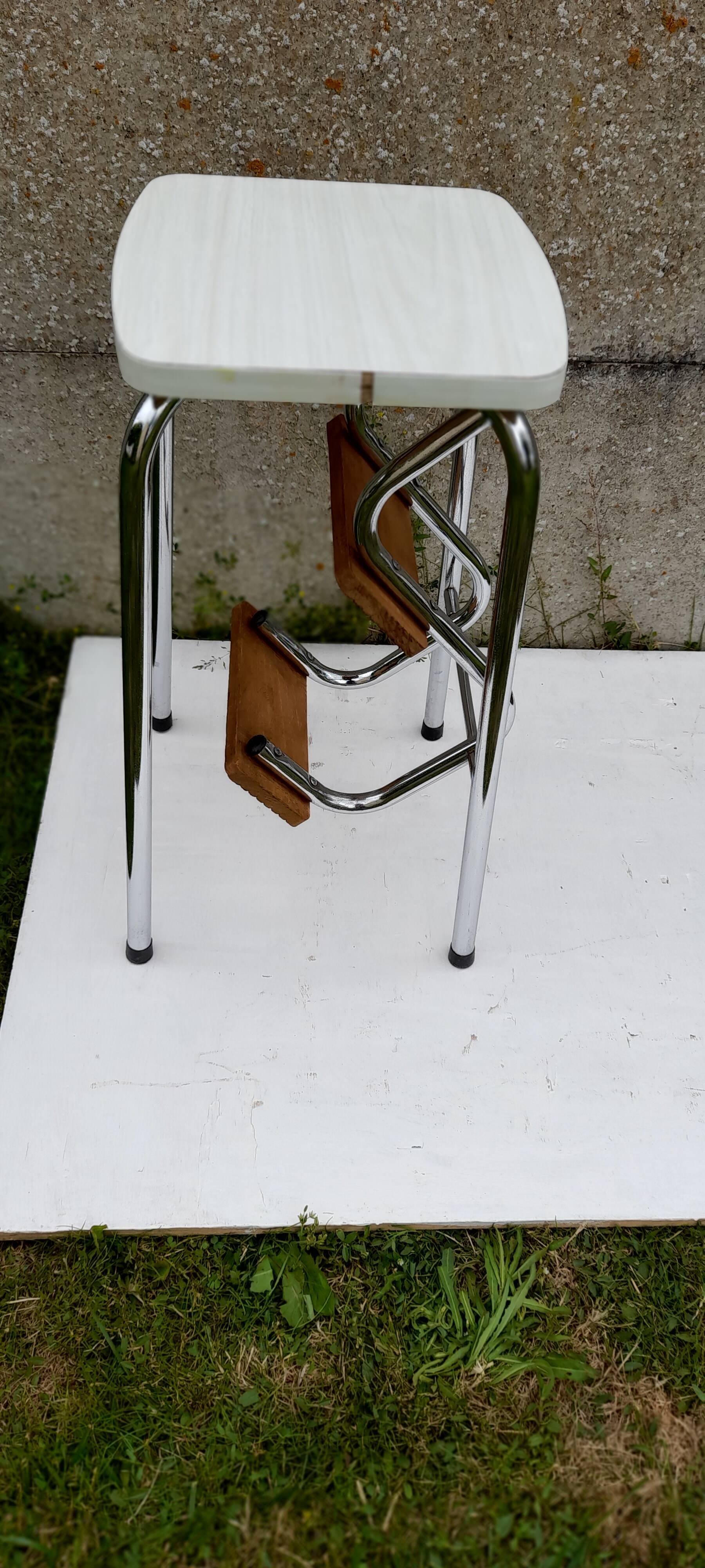 Stepladder retractable step 2 steps H 60 cm